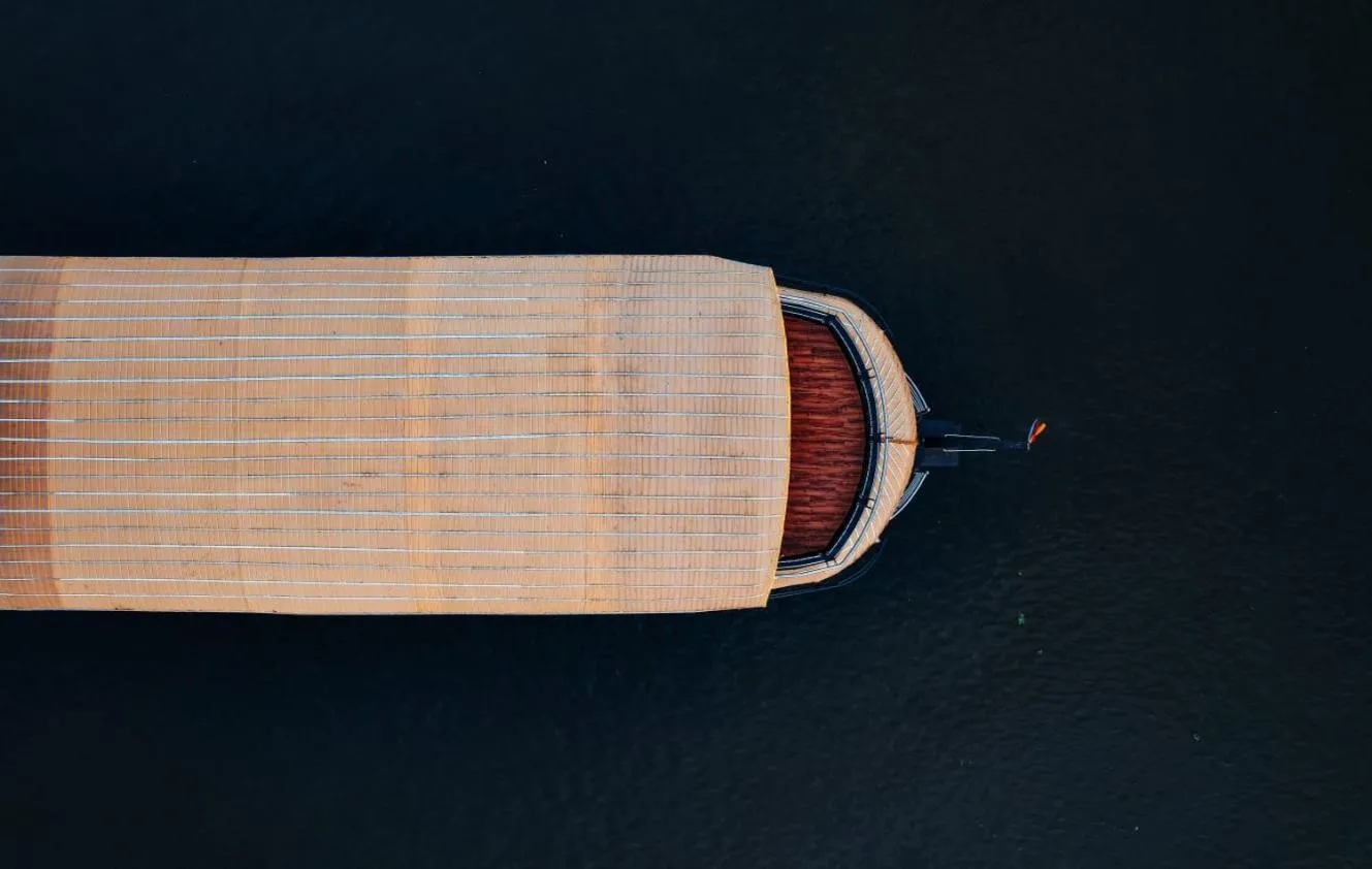 Property building in Venice Premium Houseboats Alleppey