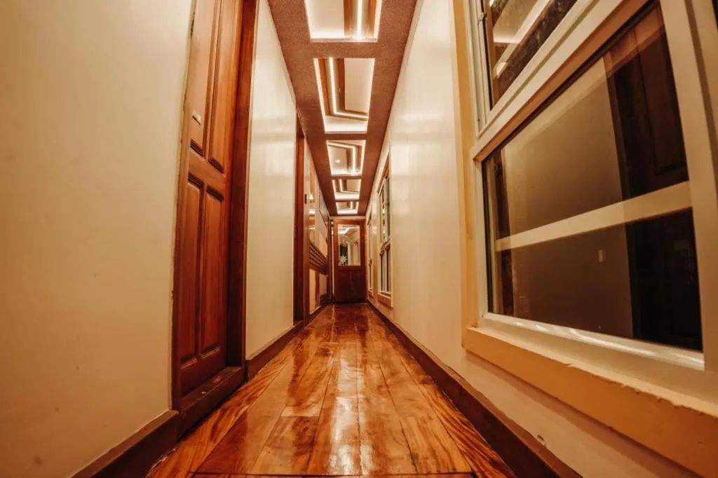 Property building in Venice Premium Houseboats Alleppey