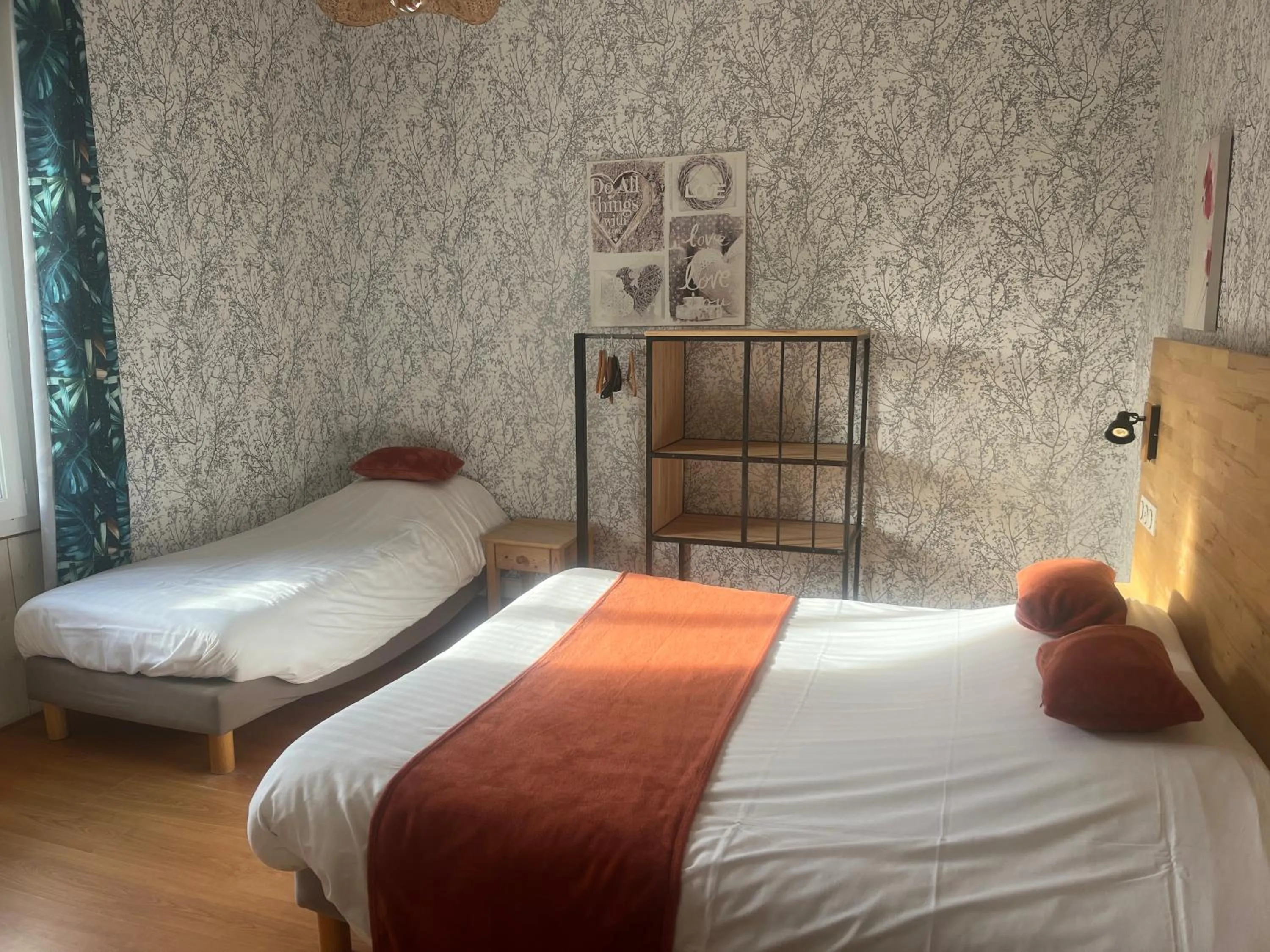 Bed in Le petit Montmartre