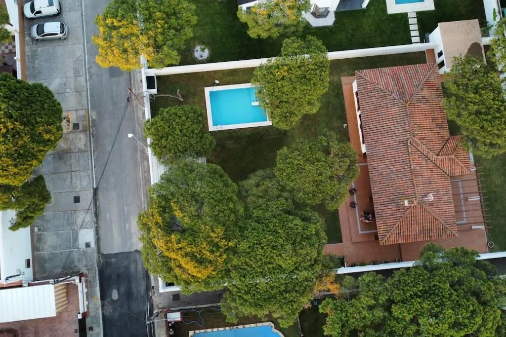 Swimming pool in Chalet Urb Doña Violeta 500m Mar