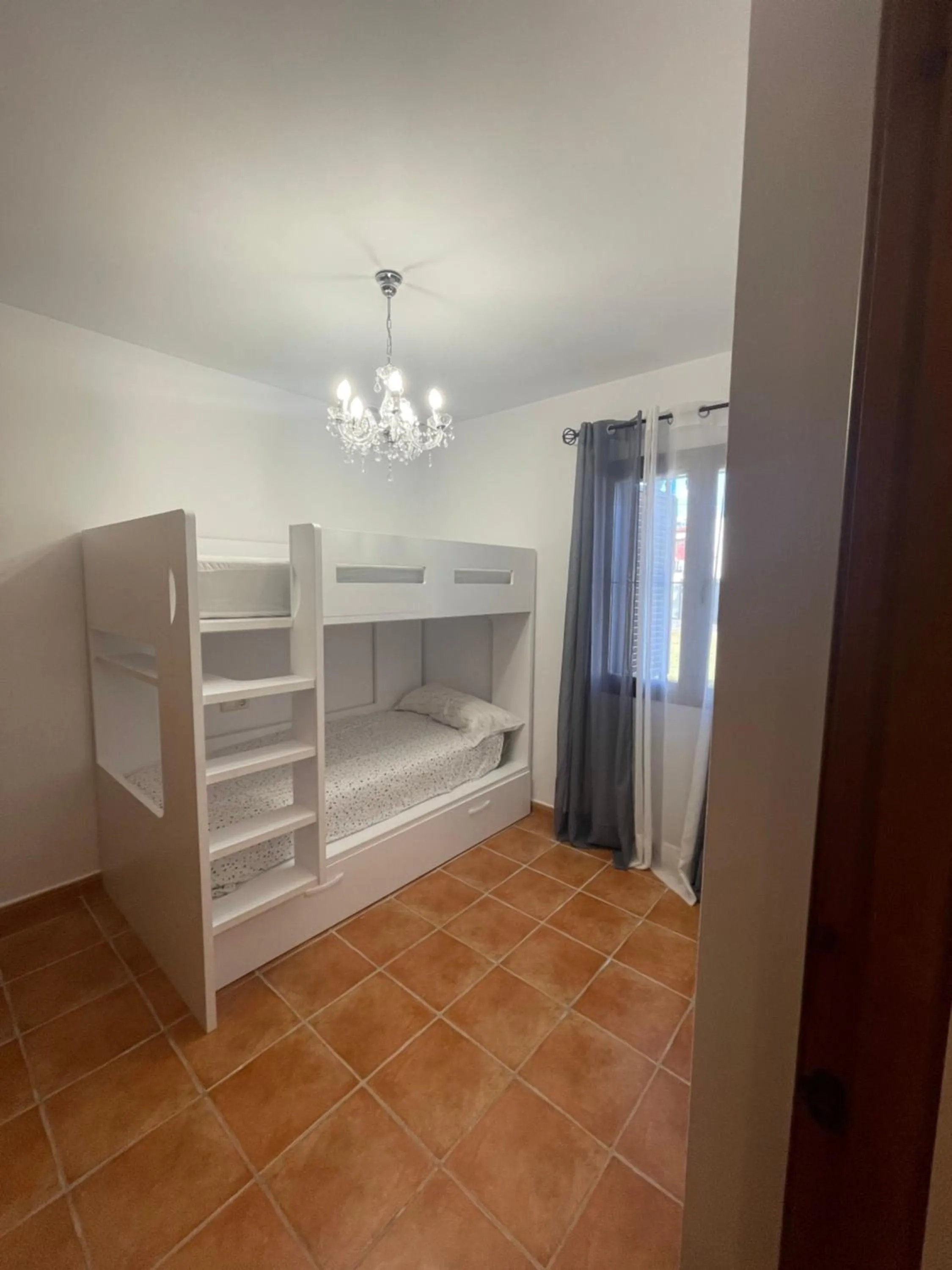 Bed in Chalet Urb Doña Violeta 500m Mar