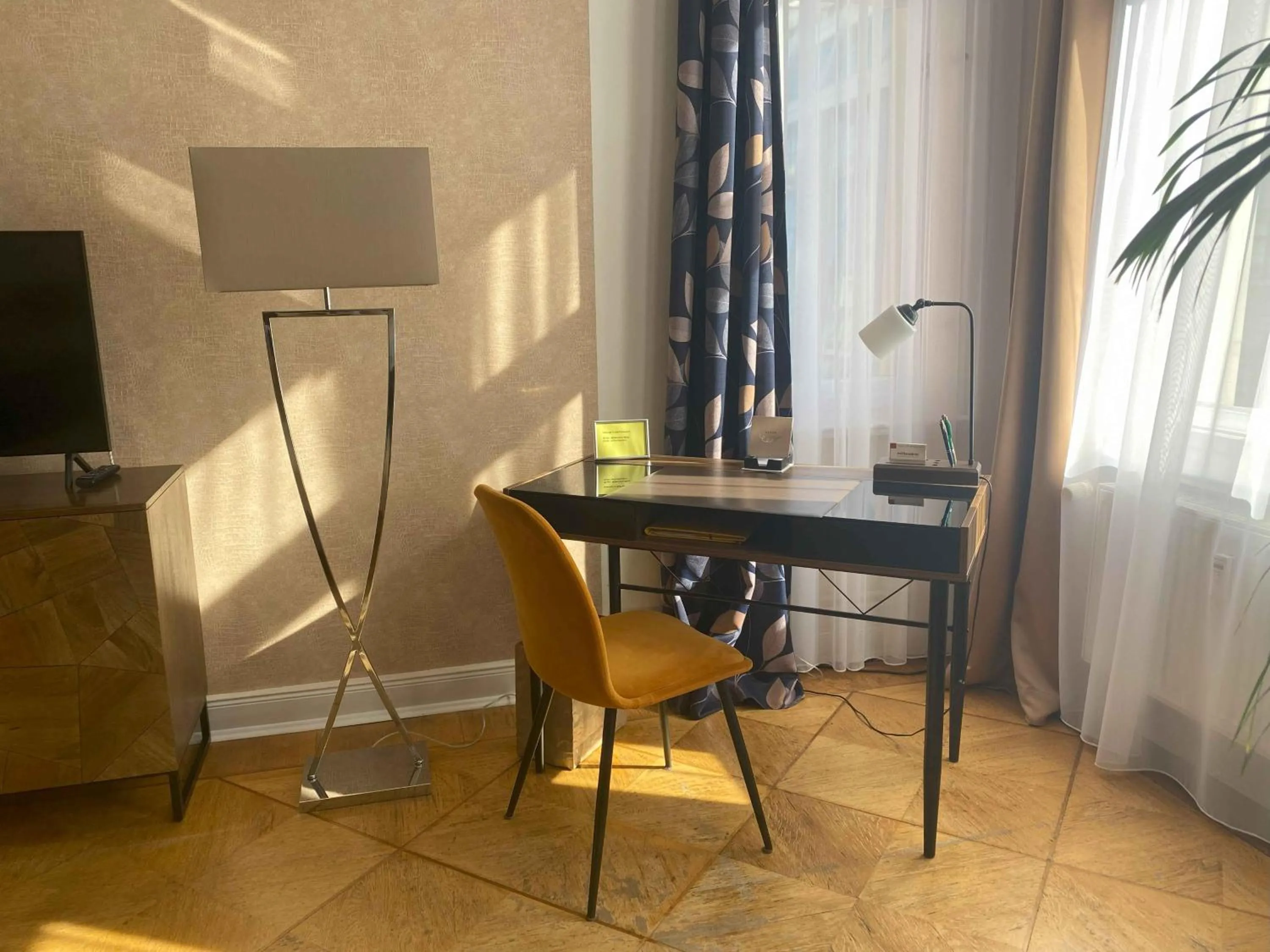 hair dresser in Boutique Hotel Mittendrin Berlin