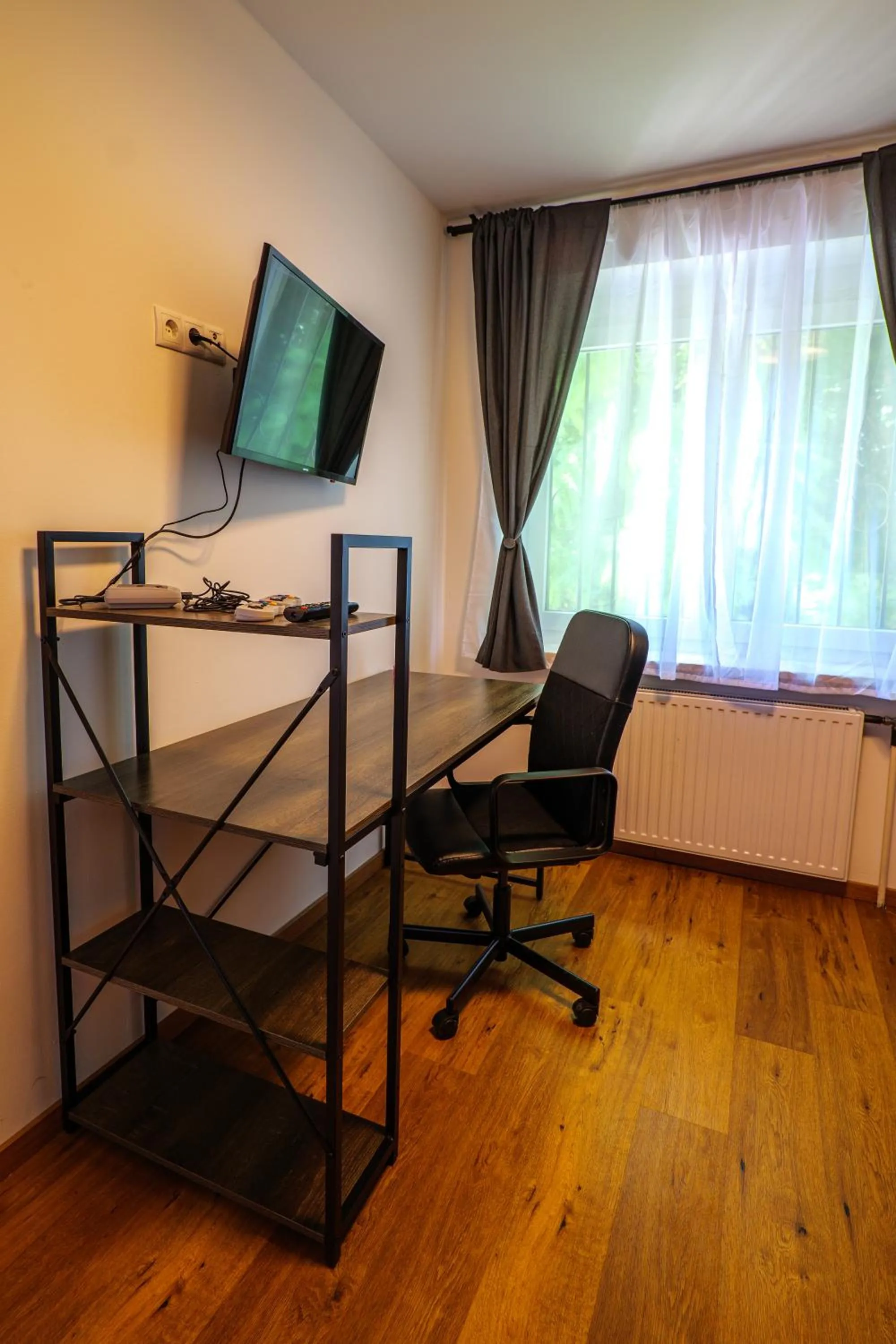 Bed in Flataid Gästehaus Graschi - Steinbergstraße