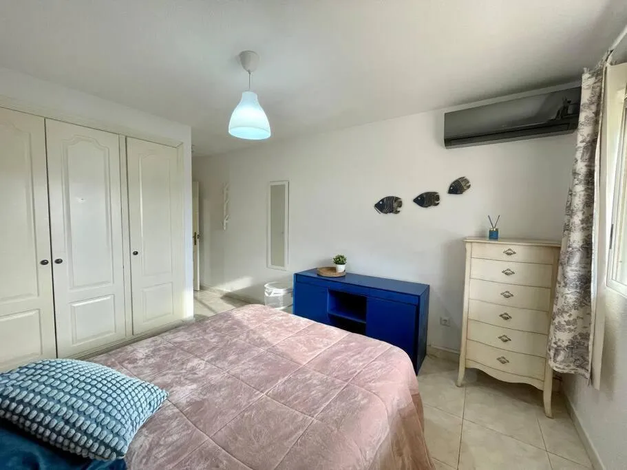 Bed in Apartamento El Canal