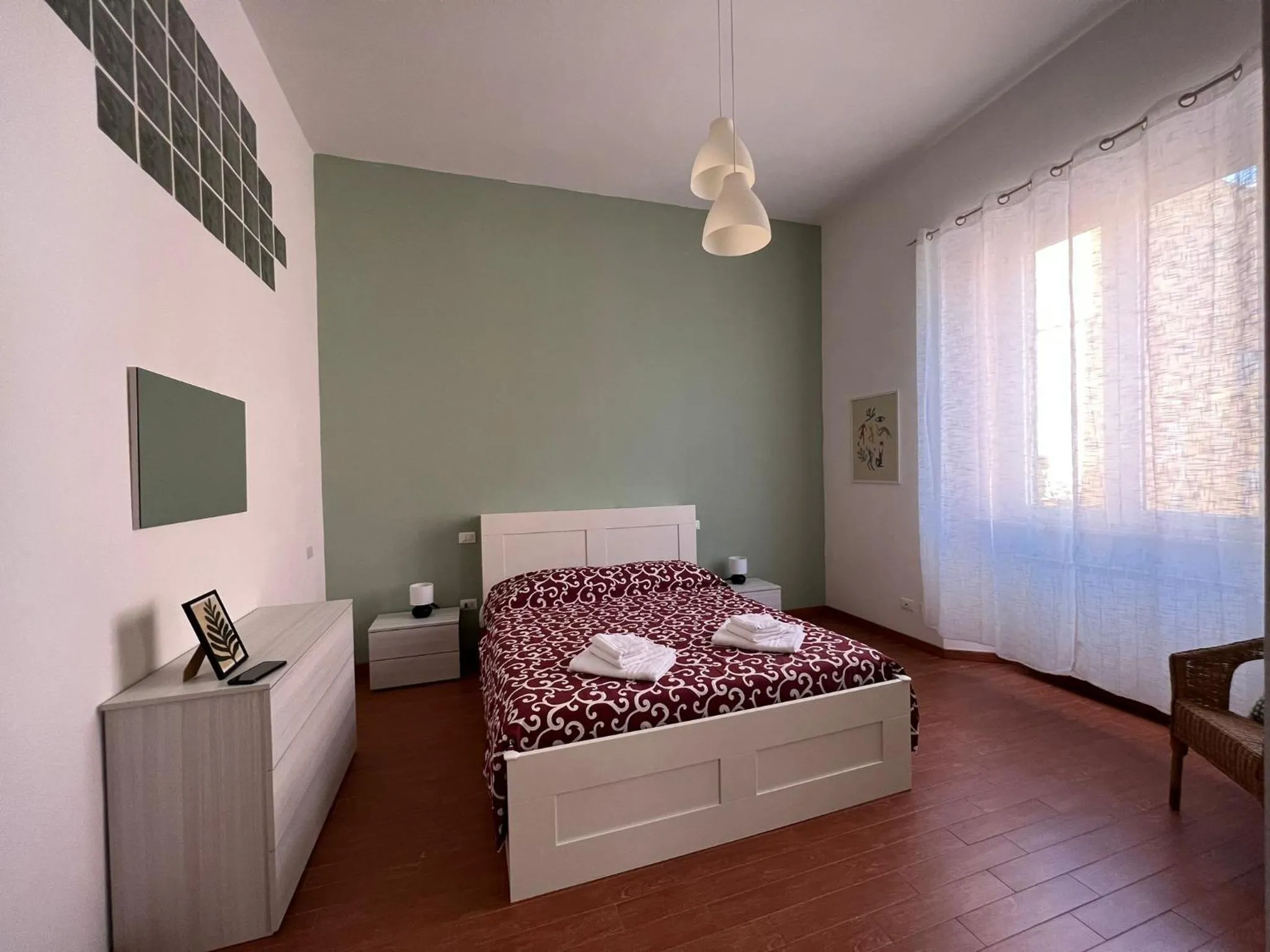 Photo of the whole room, Bed in speZialhouse
