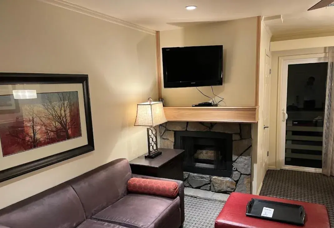 Living room in GetAways at the Lodge at Kingsbury Crossing Living room in GetAways at the Lodge at Kingsbury Crossing
