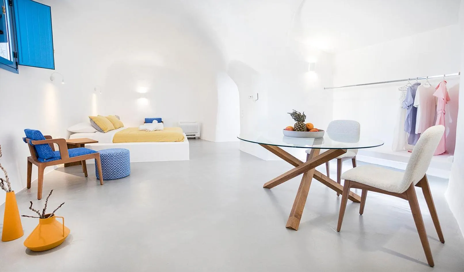 Bed in Rafael' s Mediteranian Cave Suites