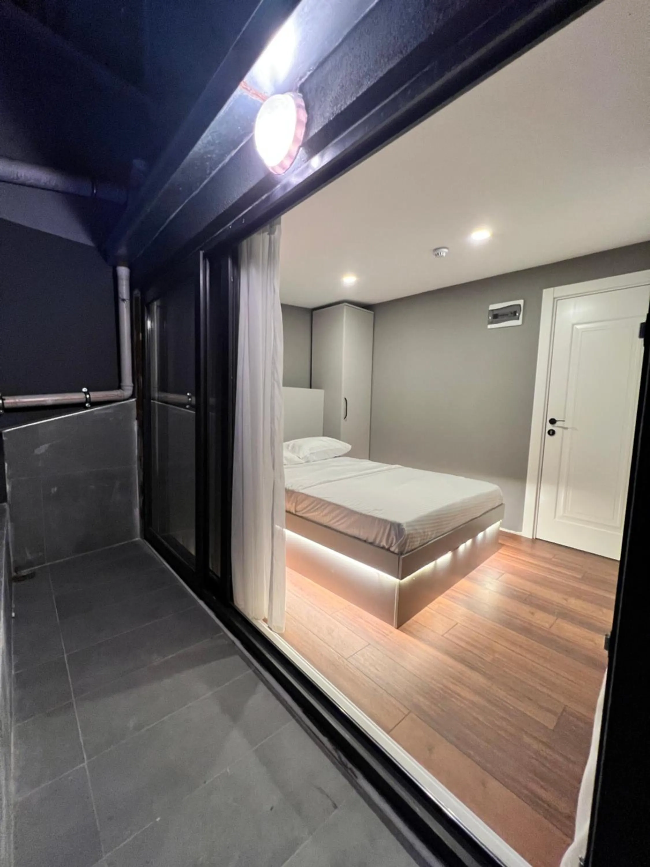 Bed in TAKSİM GOKOTTA SUiTE