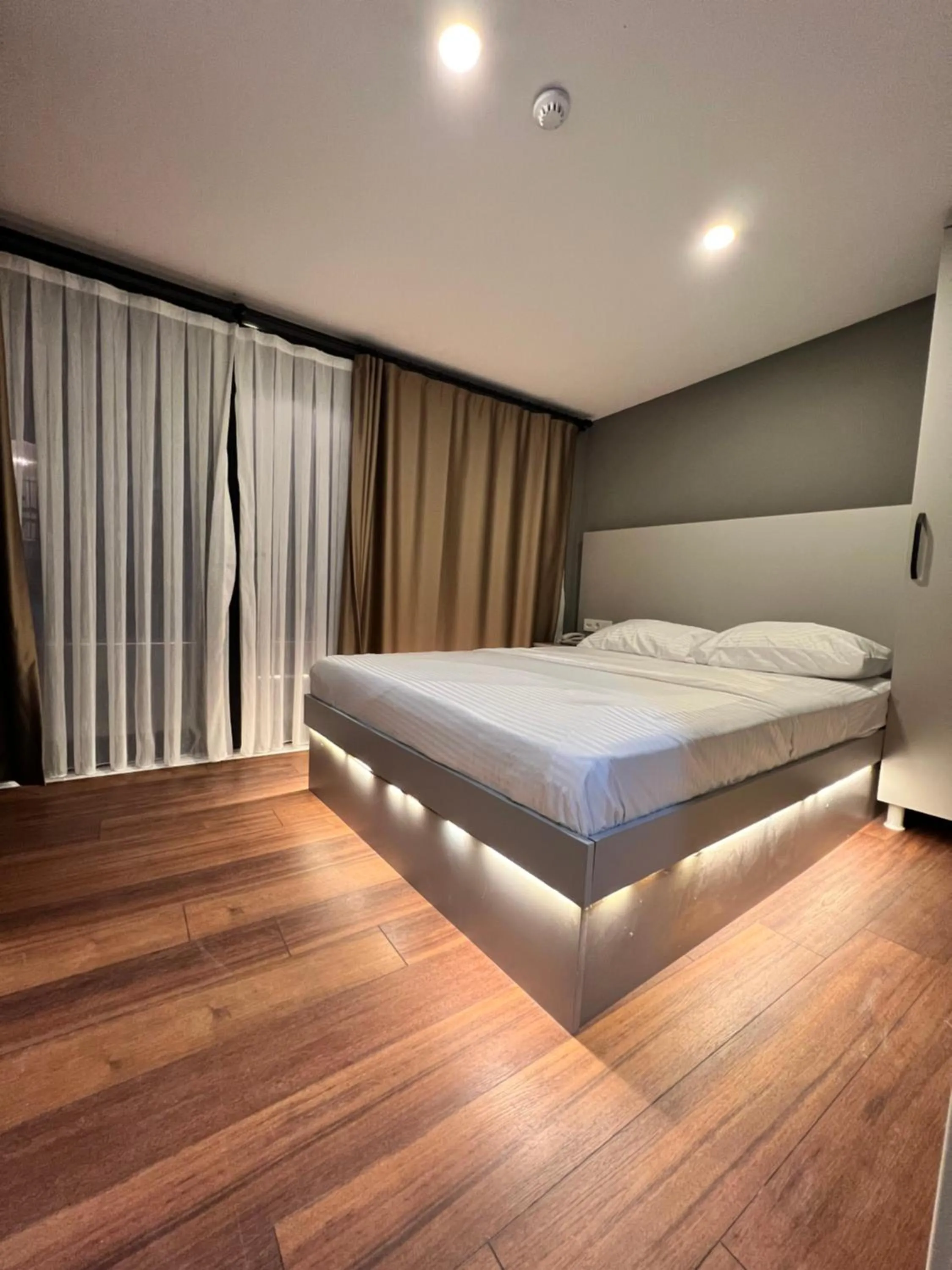 Photo of the whole room, Bed in TAKSİM GOKOTTA SUiTE