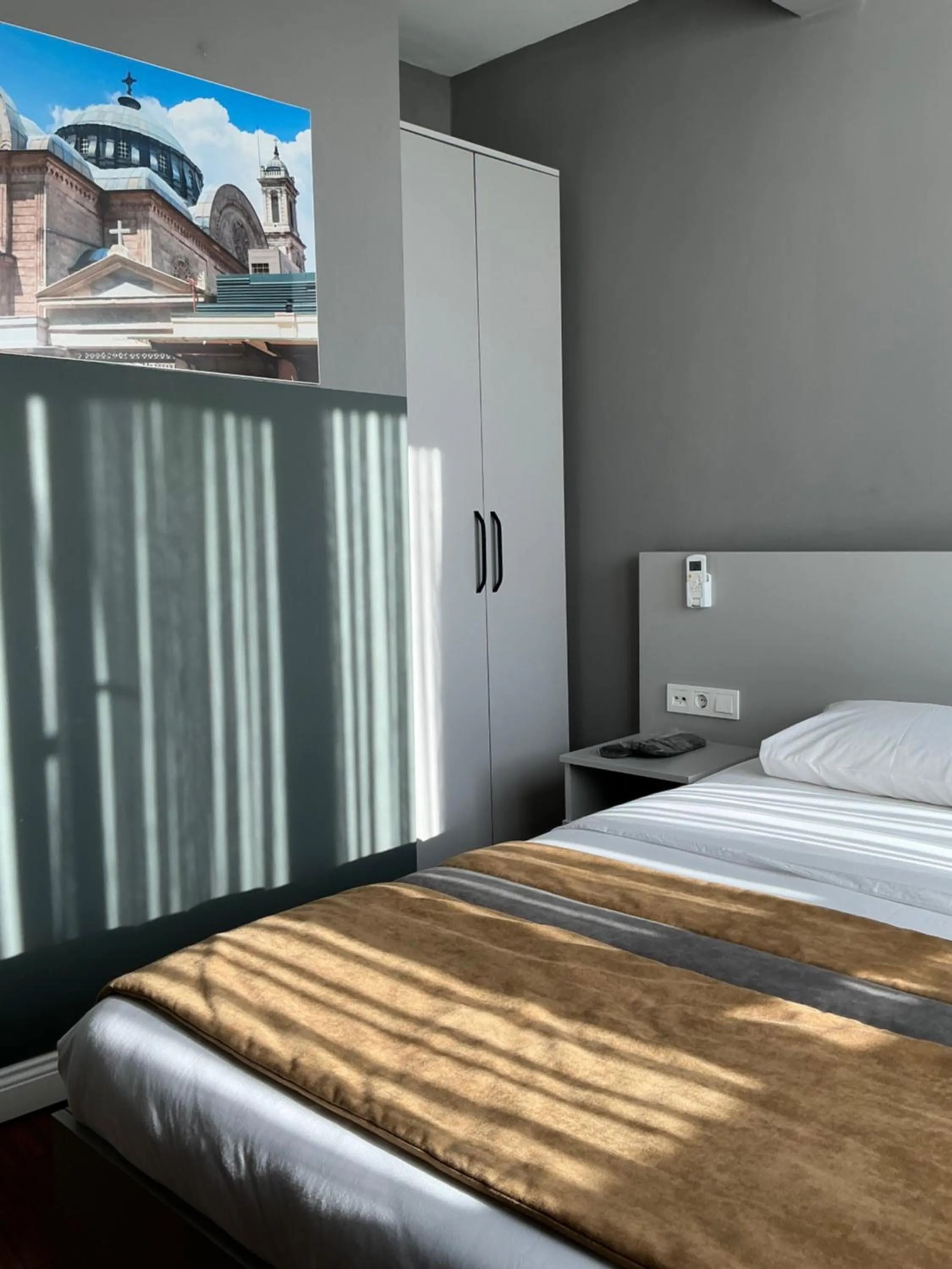 Bed in TAKSİM GOKOTTA SUiTE