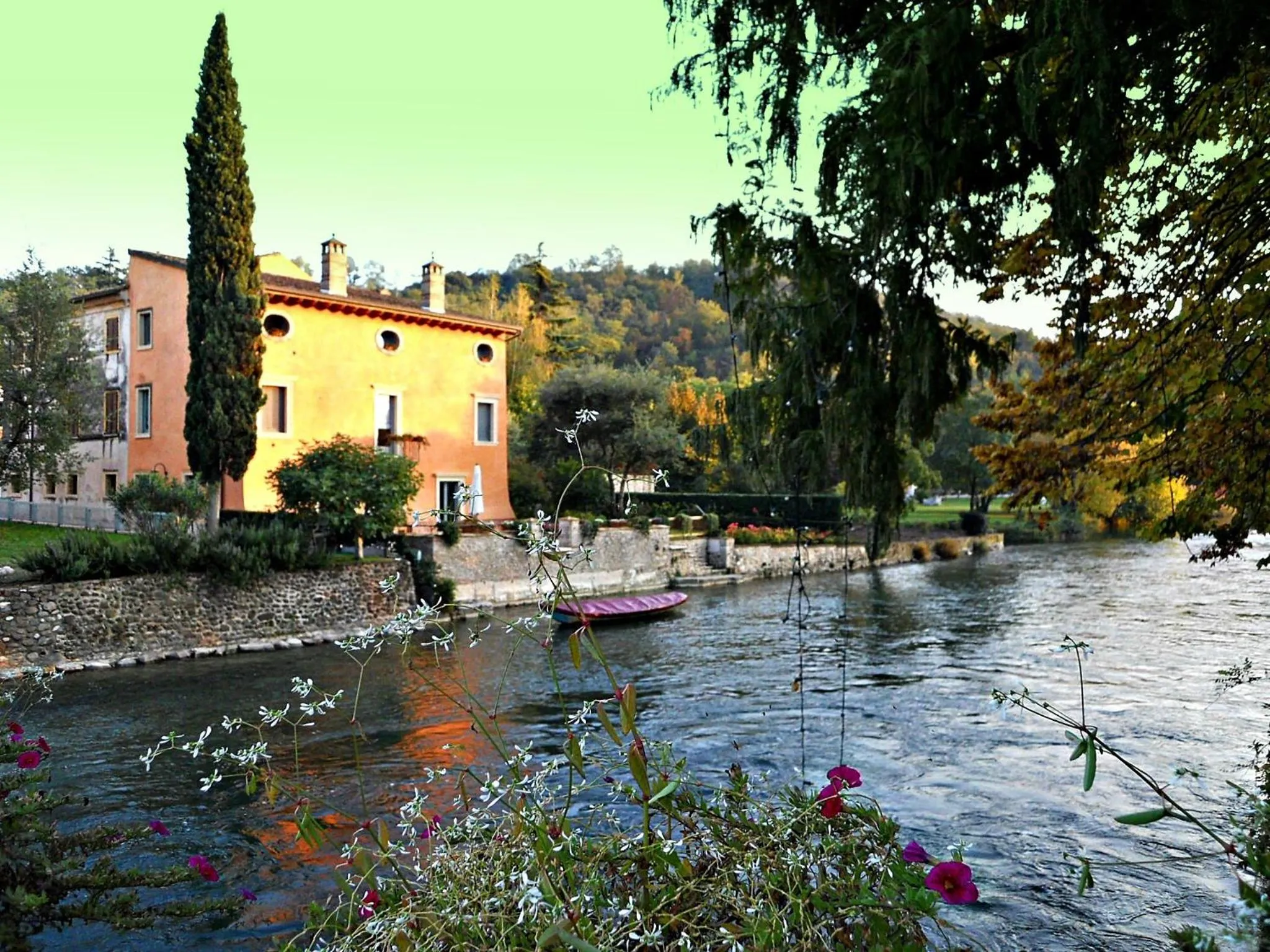 On site in Maison Resola - Rooms & Breakfast