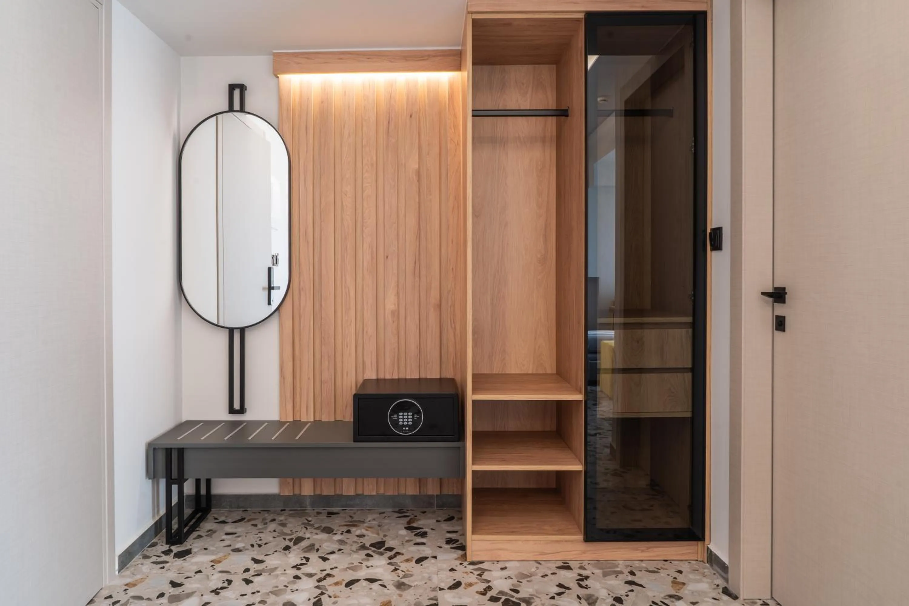 NERO SEASCAPE SUITES