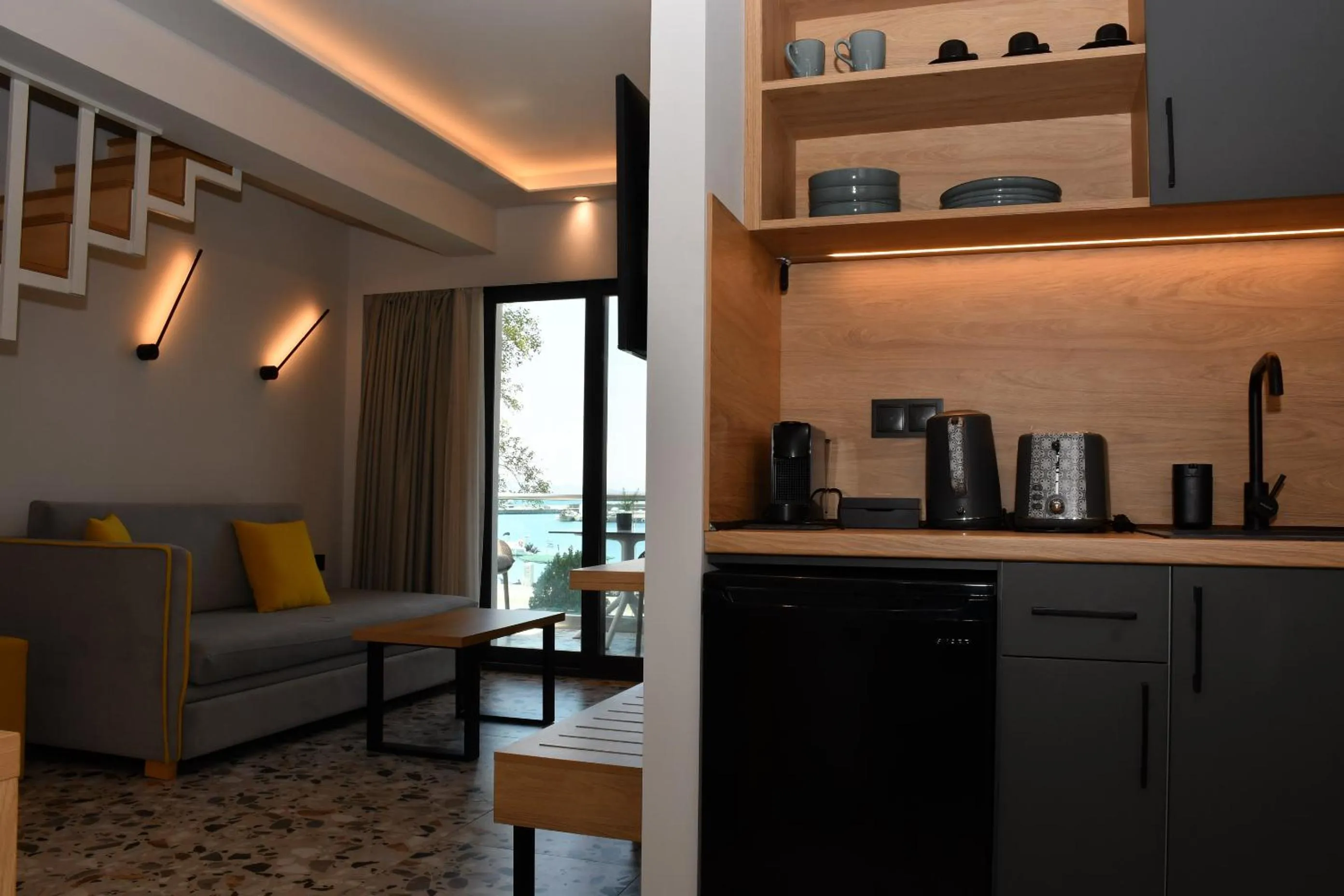 NERO SEASCAPE SUITES