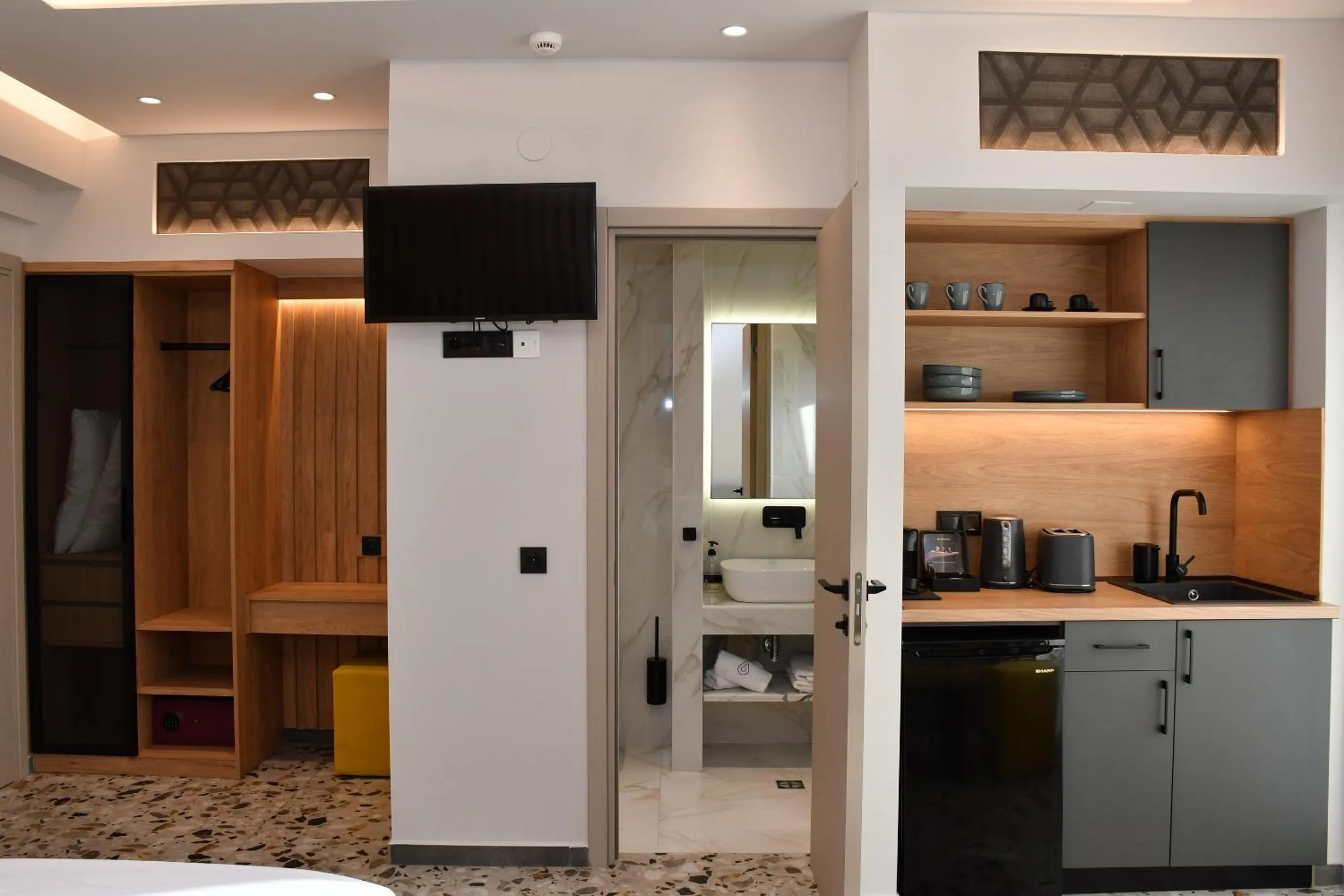 NERO SEASCAPE SUITES