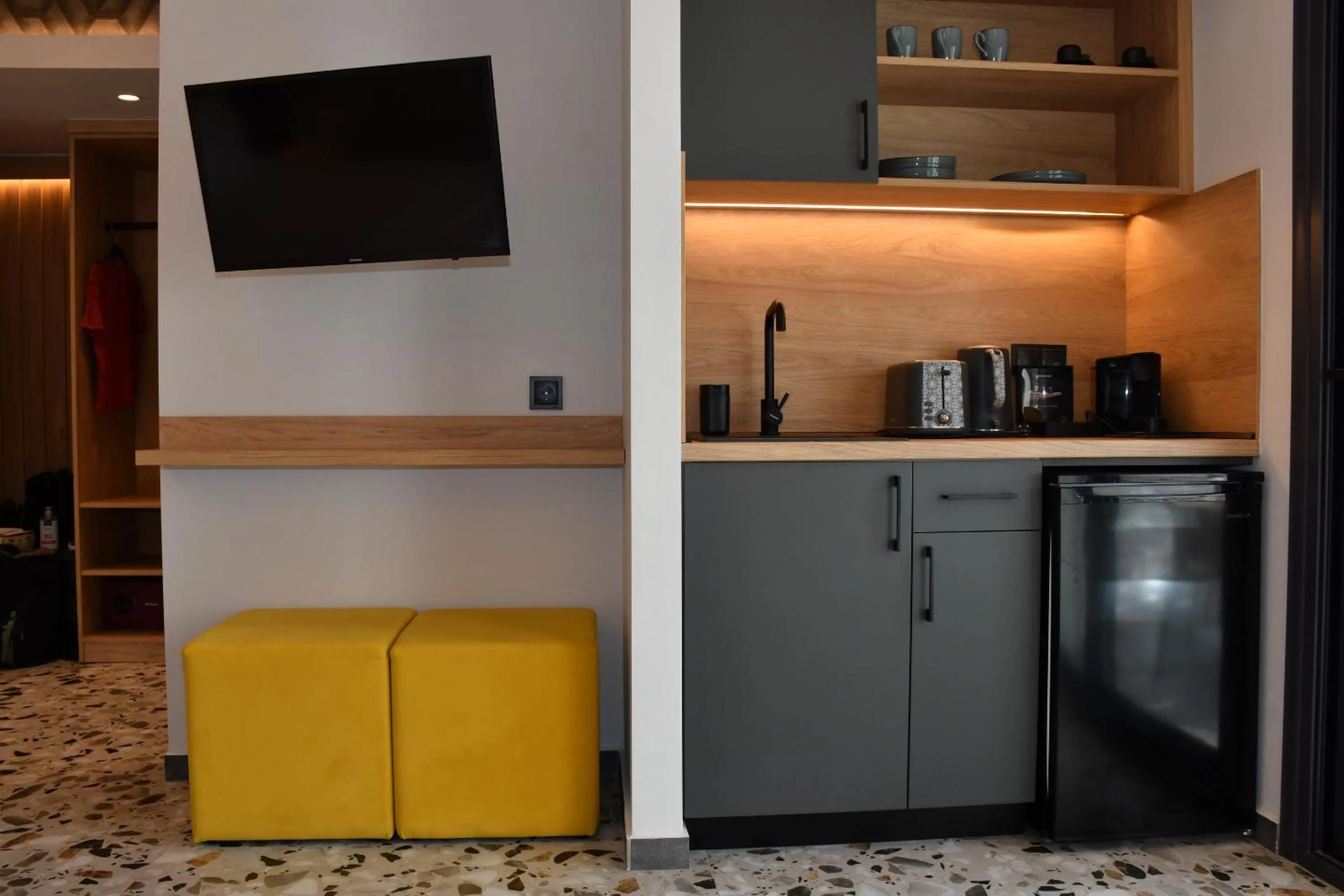 NERO SEASCAPE SUITES