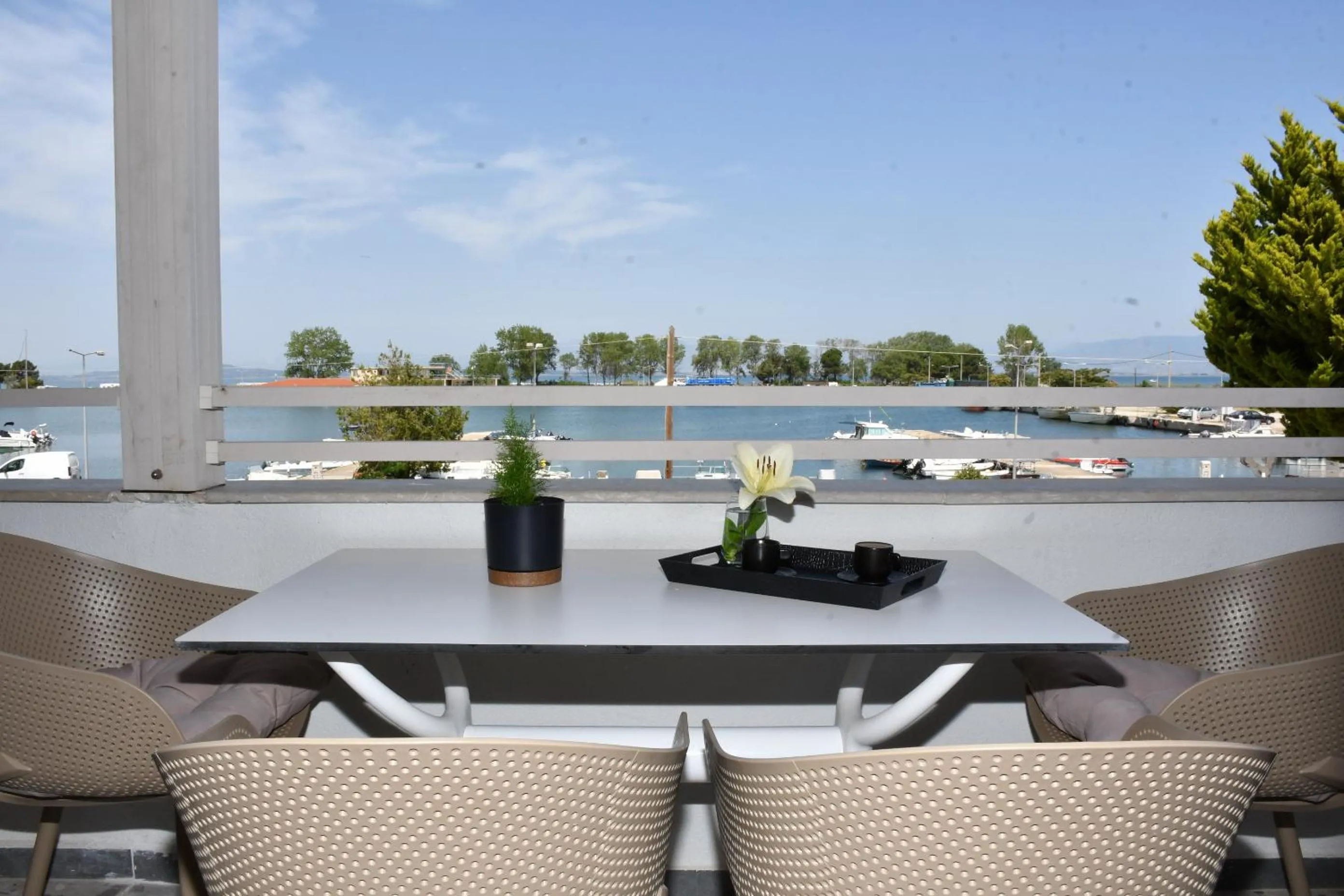 NERO SEASCAPE SUITES