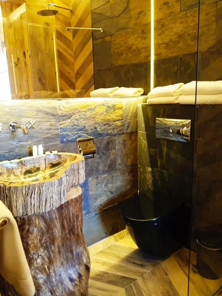 Shower in Rezydencja Biały Jar