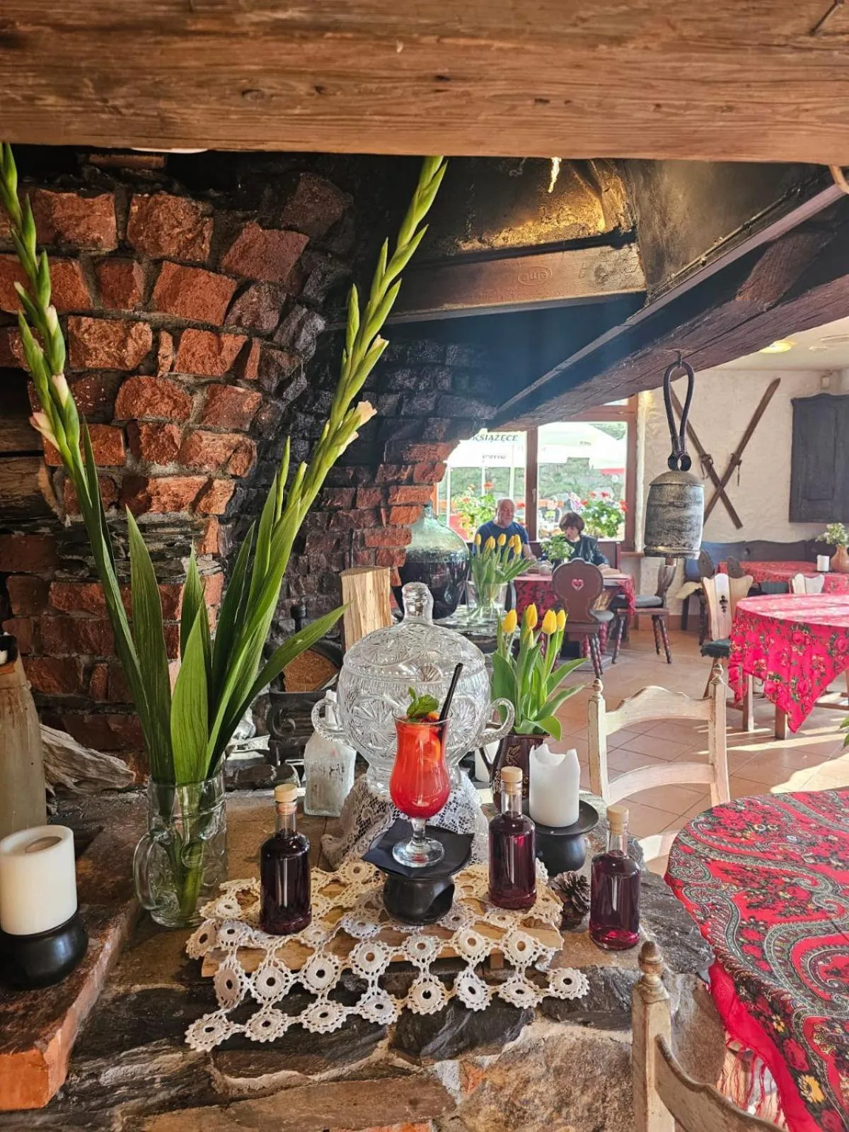 Restaurant/places to eat in Rezydencja Biały Jar