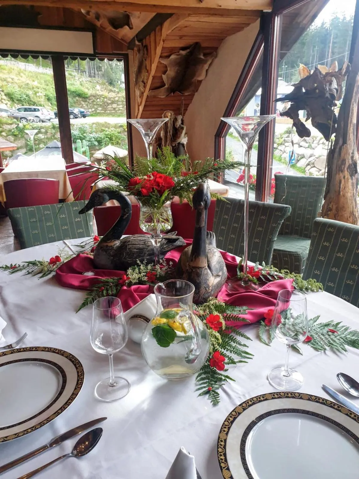 Restaurant/places to eat in Rezydencja Biały Jar