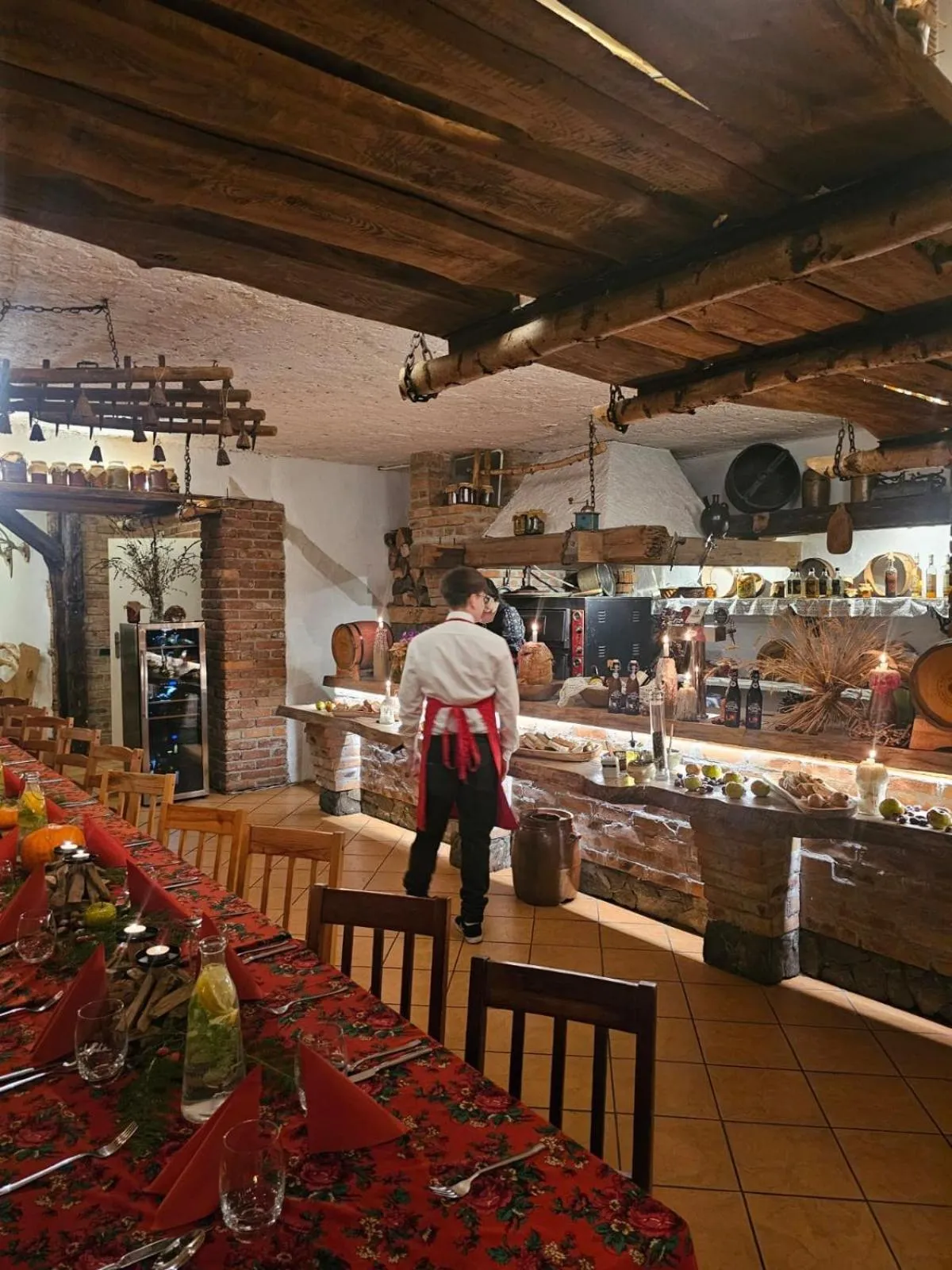 Restaurant/places to eat in Rezydencja Biały Jar