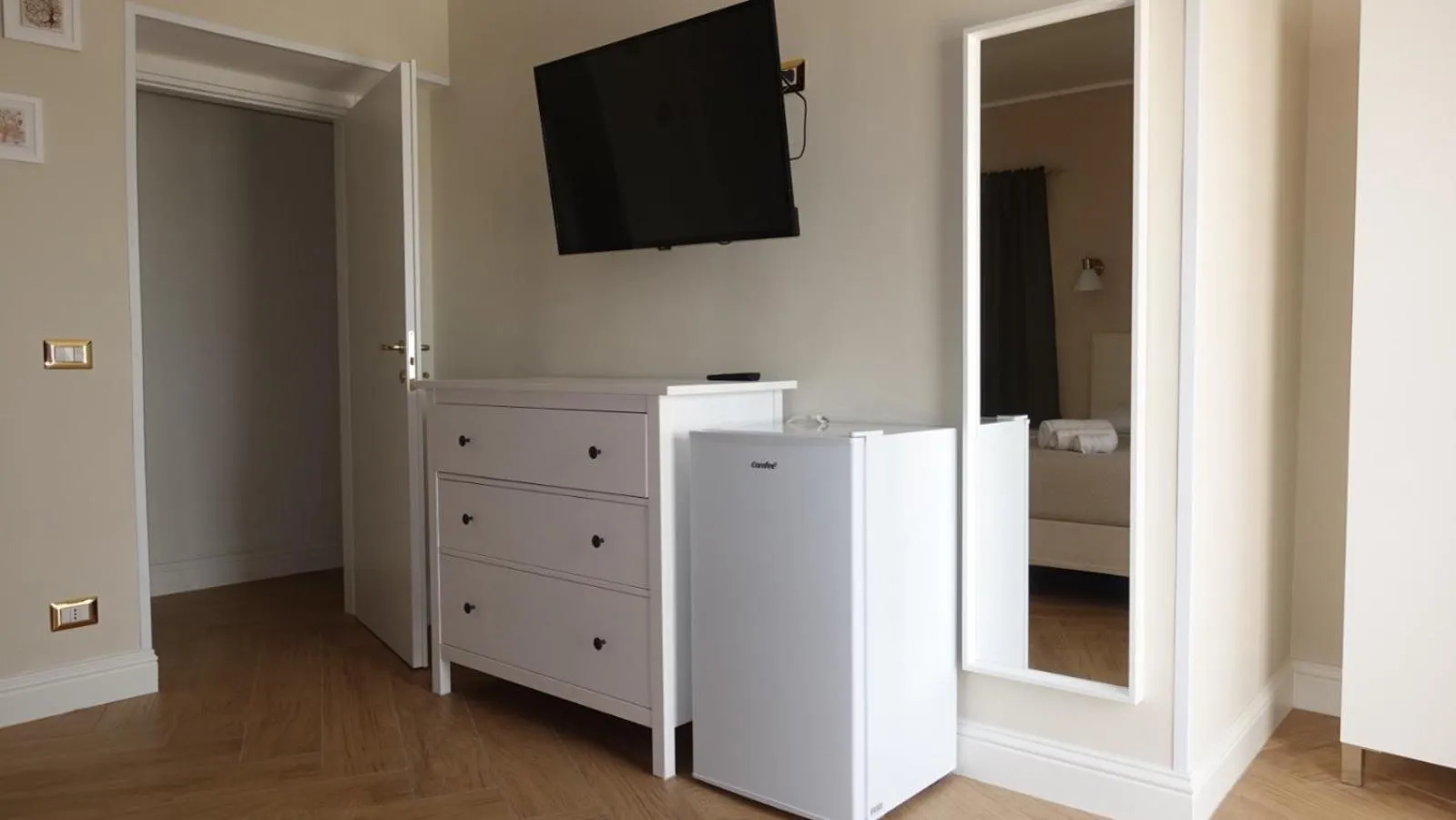 TV and multimedia, TV/Entertainment Center in Ca’del Borgo B&B Country House