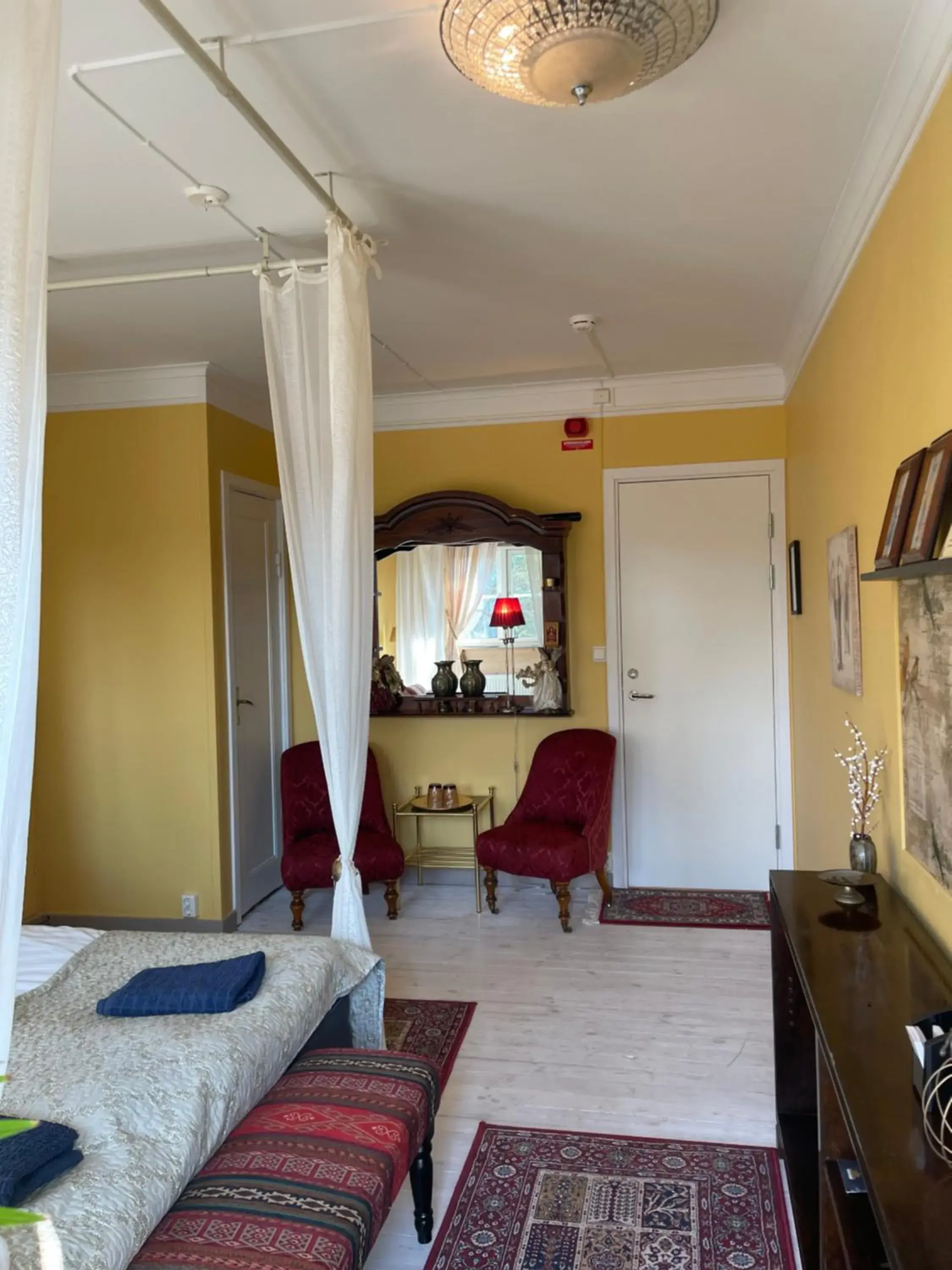 Double Room with Shared Bathroom - single occupancy in Kolmårdsgården B&B Double Room with Shared Bathroom - single occupancy in Kolmårdsgården B&B