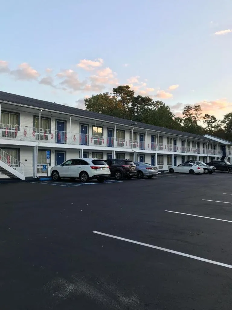 Property building in American Star Inn & Suites Atlantic City