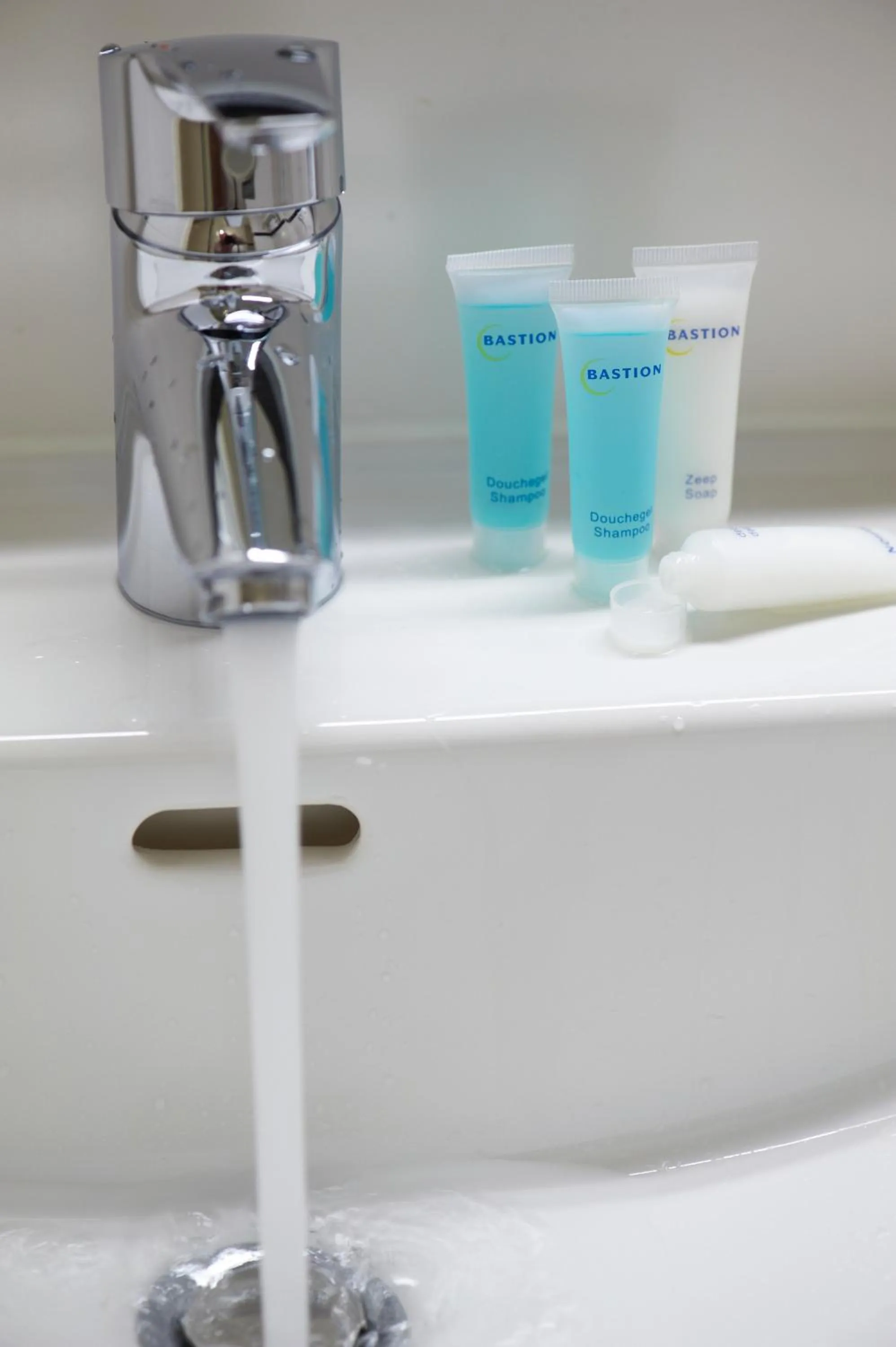 Bathroom in Bastion Hotel Barendrecht