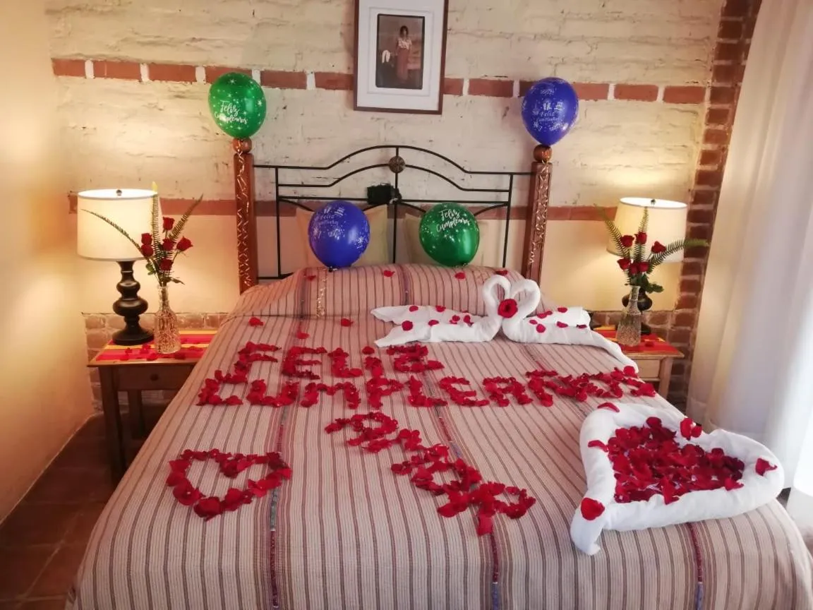 Bed in Hotel San Buenaventura de Atitlán