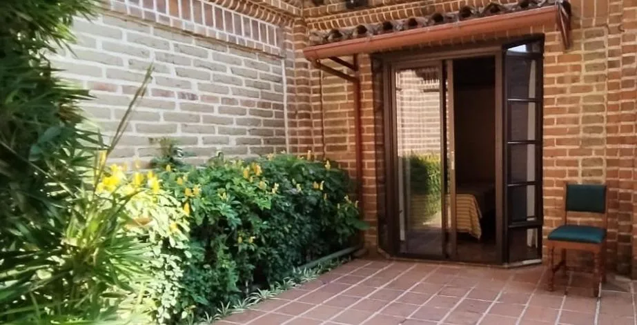 Patio in Hotel San Buenaventura de Atitlán