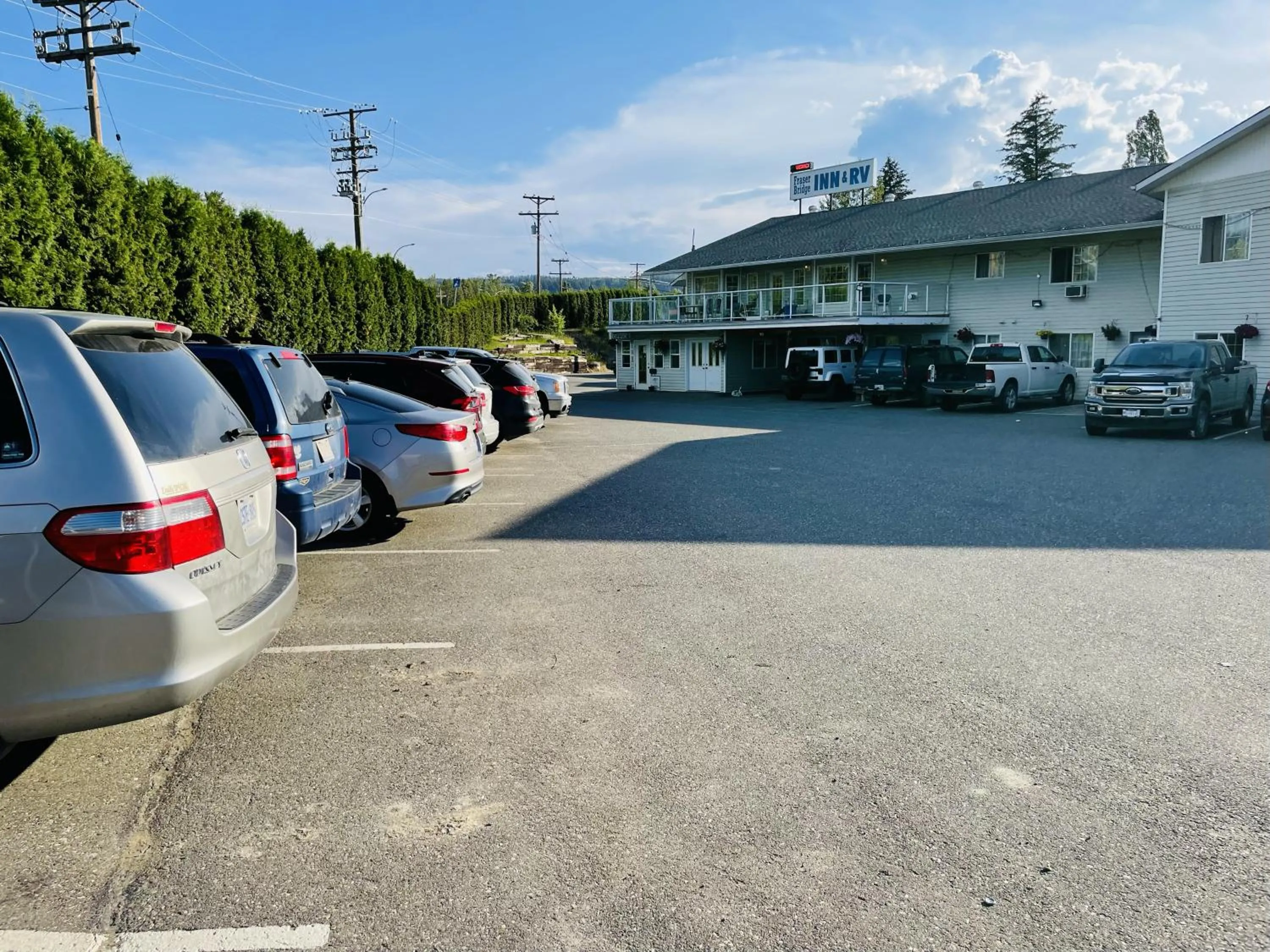 Fraser Bridge Inn