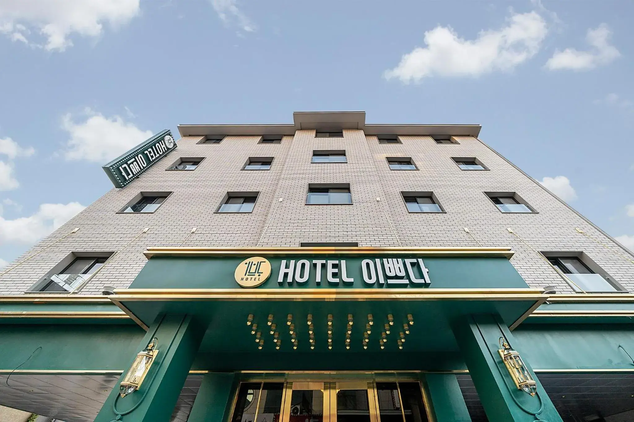 Property building in Wonju Hotel Ippda Property building in Wonju Hotel Ippda