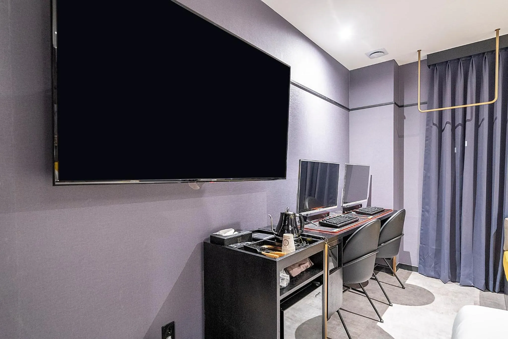 TV and multimedia in Wonju Hotel Ippda