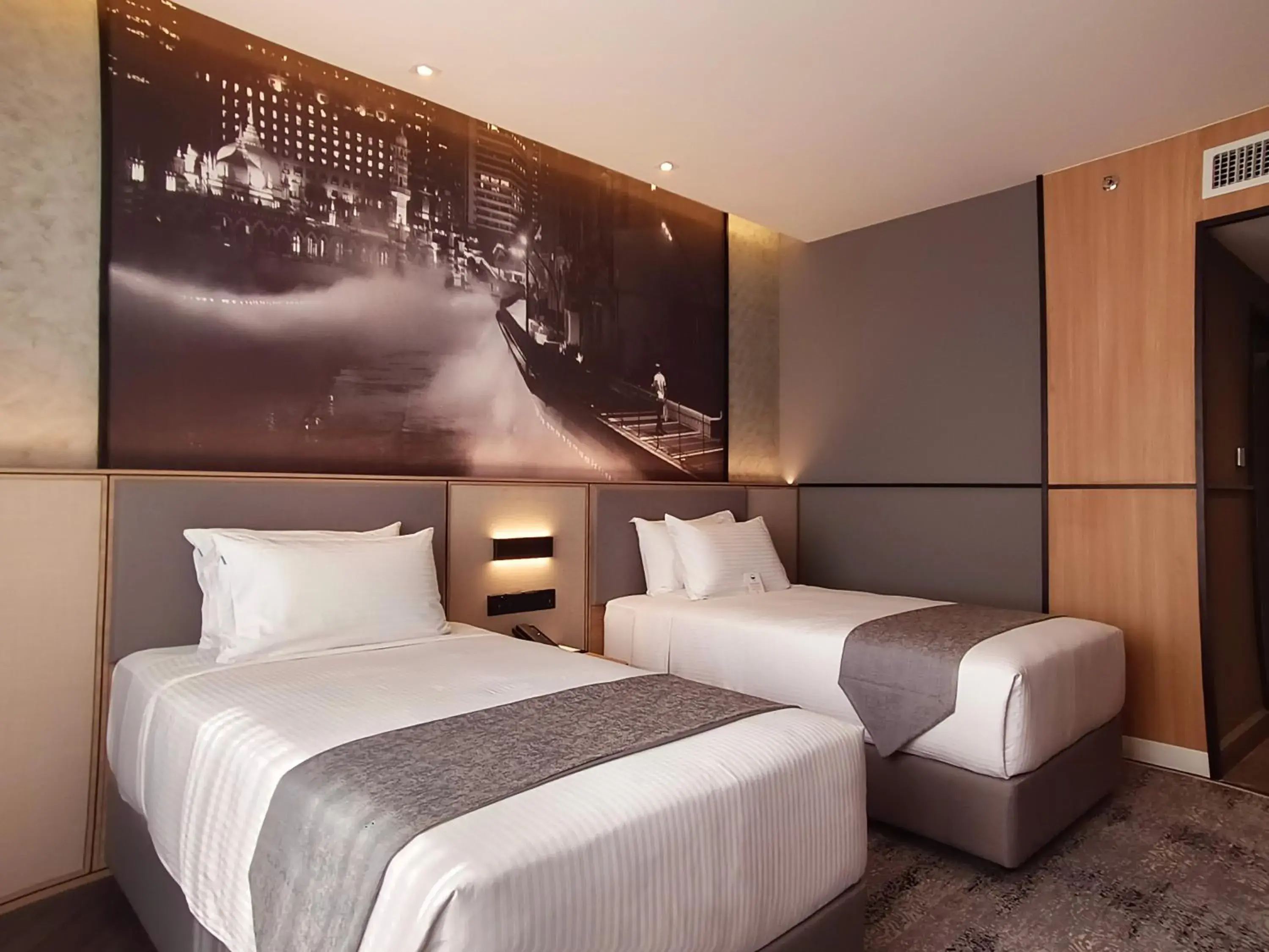 Executive Twin in Hotel Royal Signature Executive Twin in Hotel Royal Signature