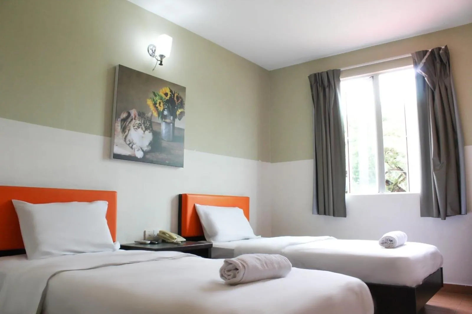 Bedroom, Bed in JQ Suria Hotel