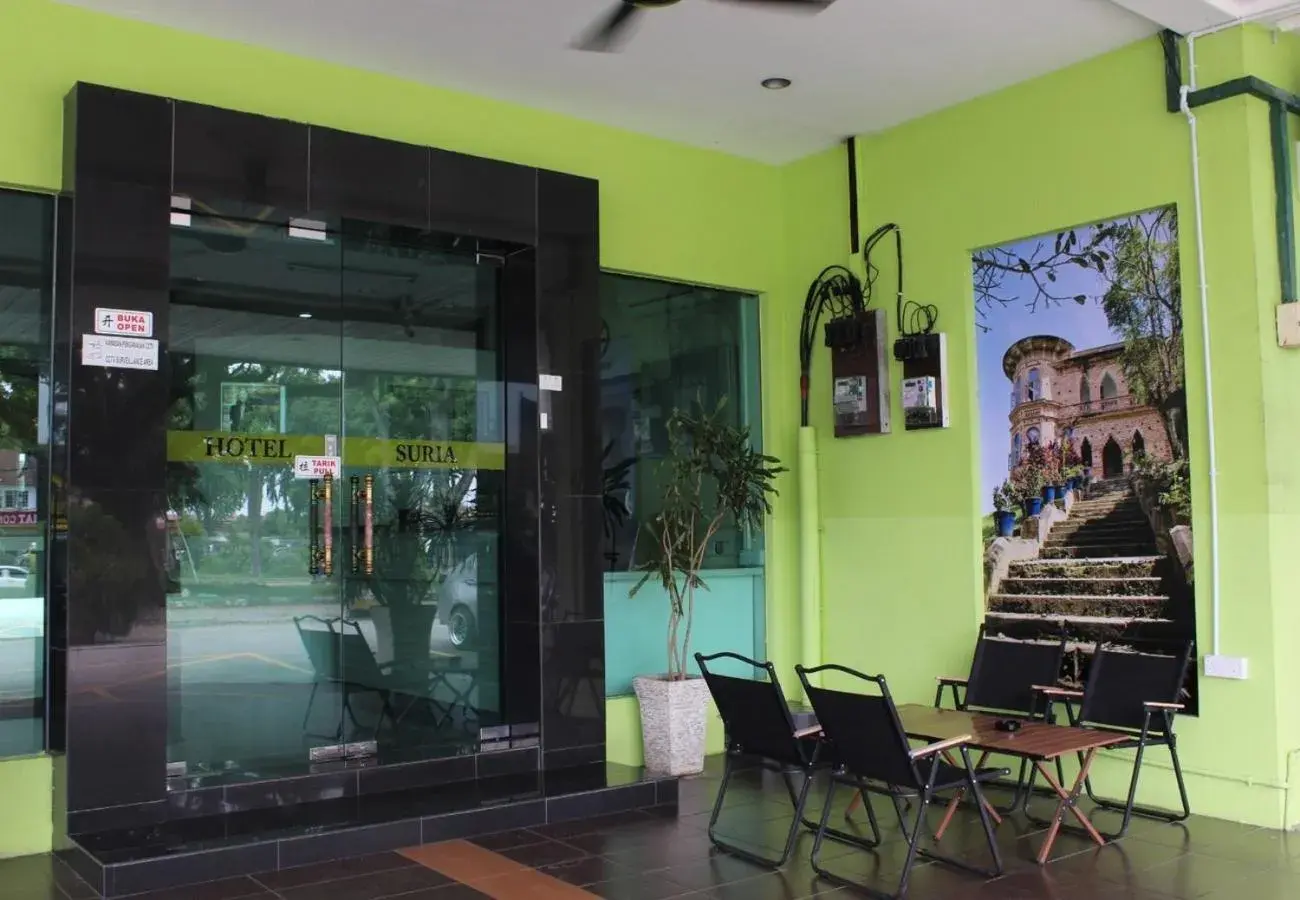 Facade/entrance in JQ Suria Hotel Facade/entrance in JQ Suria Hotel