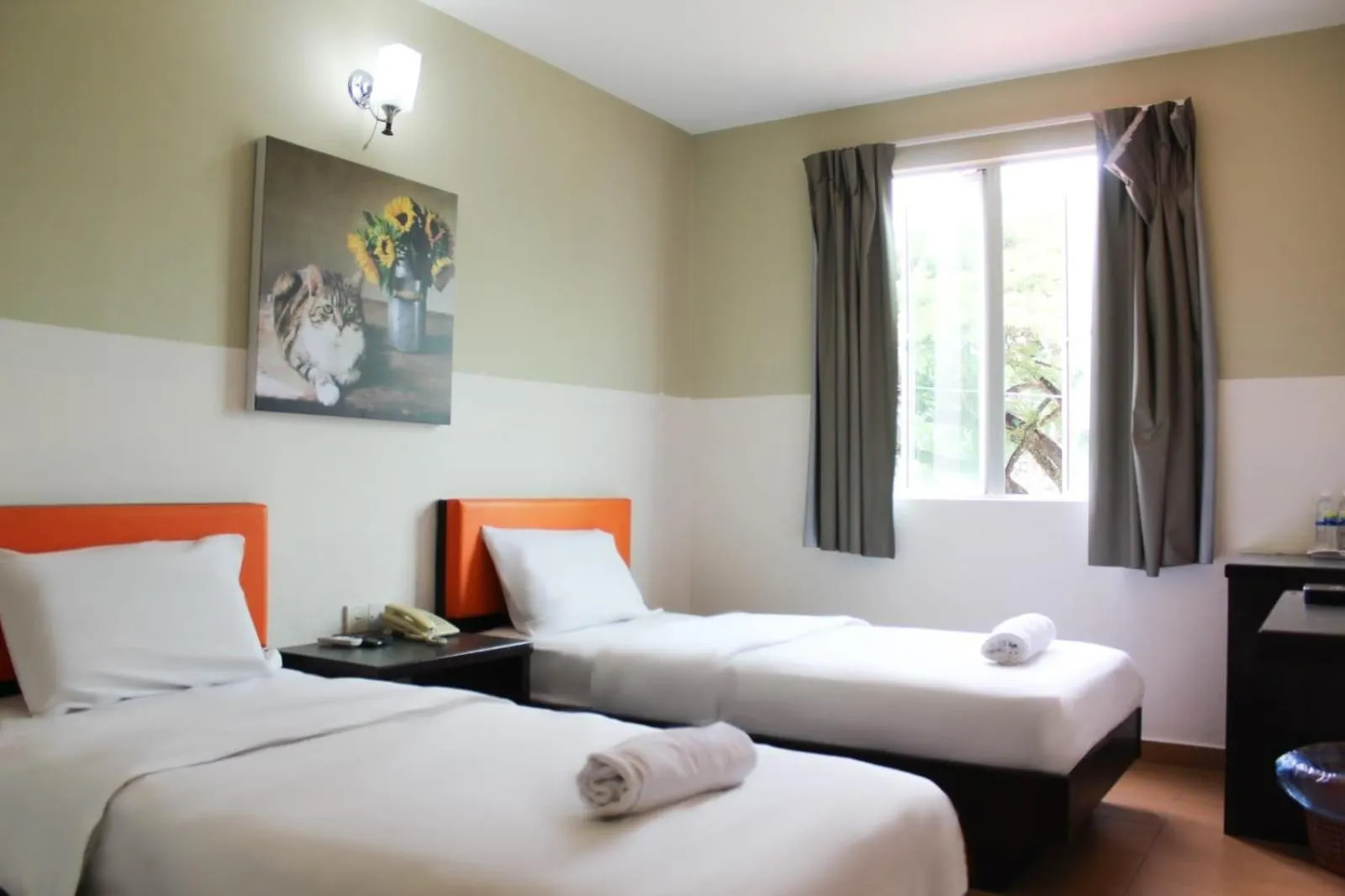 Bedroom, Bed in JQ Suria Hotel