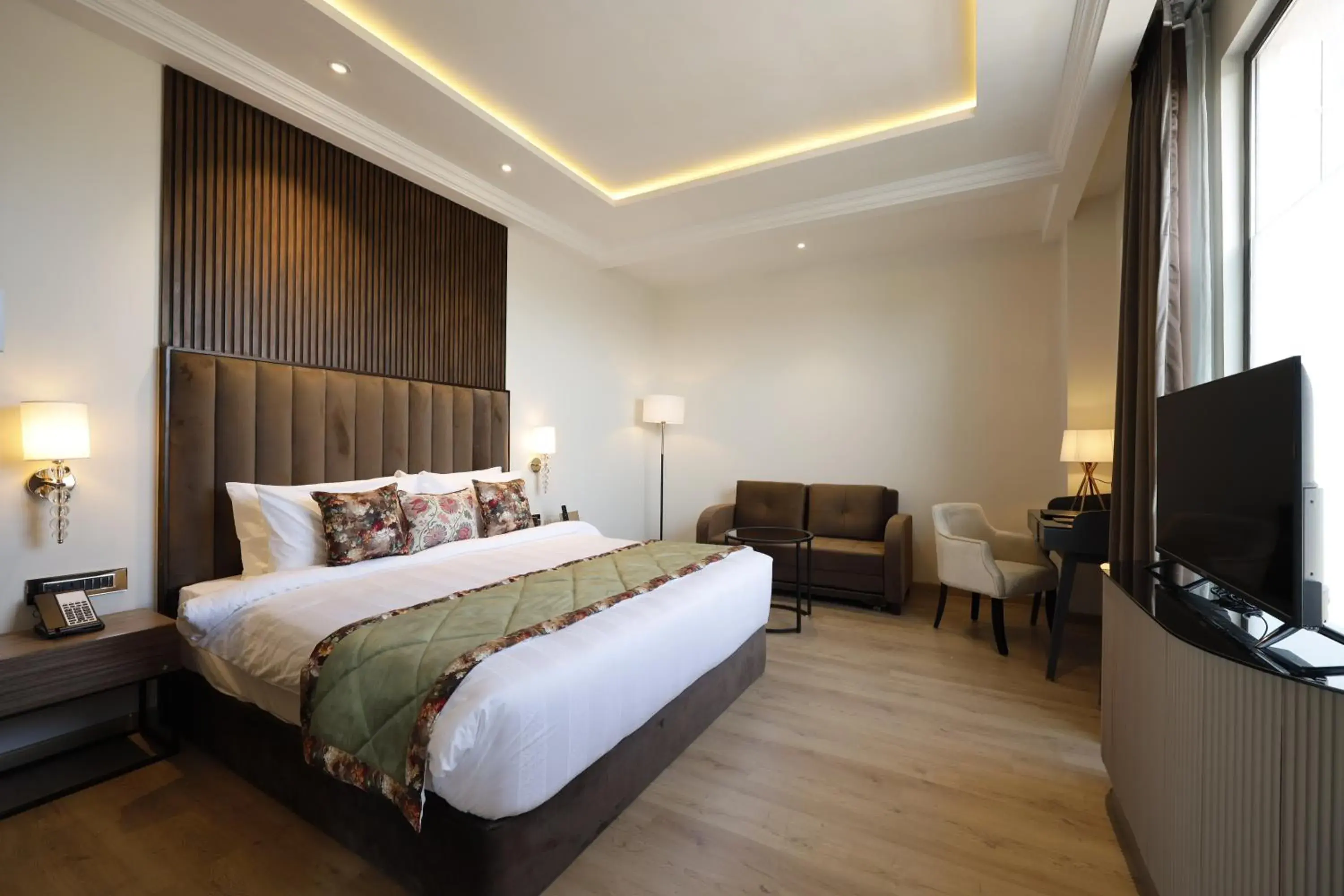 Property building, Bed in Fortune Ranjit Vihar, Amritsar - Member ITC Hotels' Group Property building, Bed in Fortune Ranjit Vihar, Amritsar - Member ITC Hotels' Group