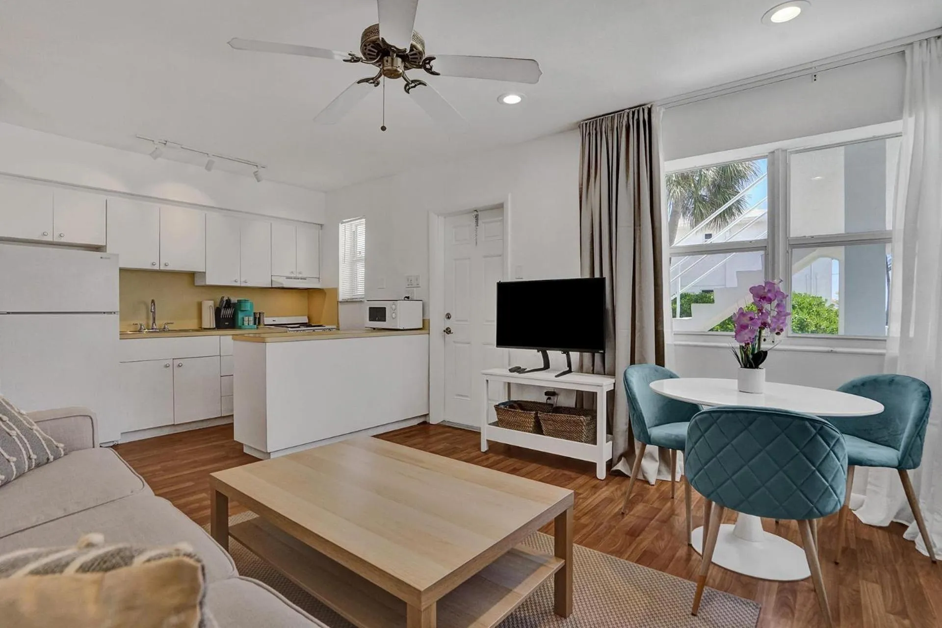 Suite #1 - Marine Villas Hollywood - 1 Bedroom