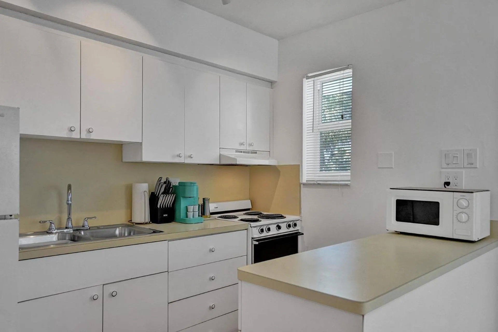 Suite #1 - Marine Villas Hollywood - 1 Bedroom