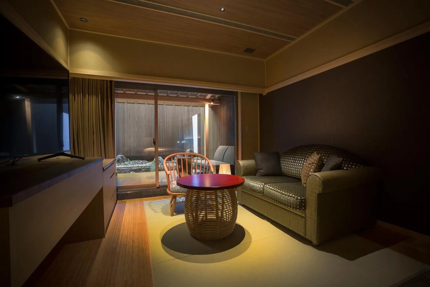 Photo of the whole room in Hotel Yuraku Kyo-yasaka