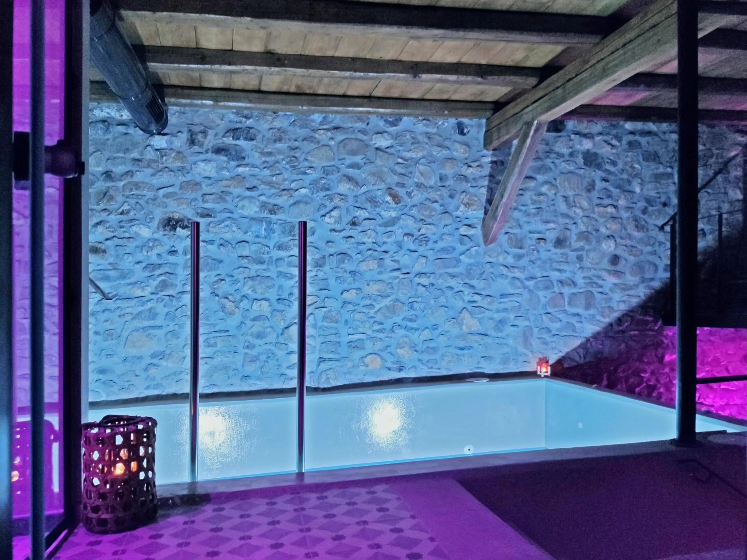 Hot Tub in Pyrgi Cretan Living & Spa