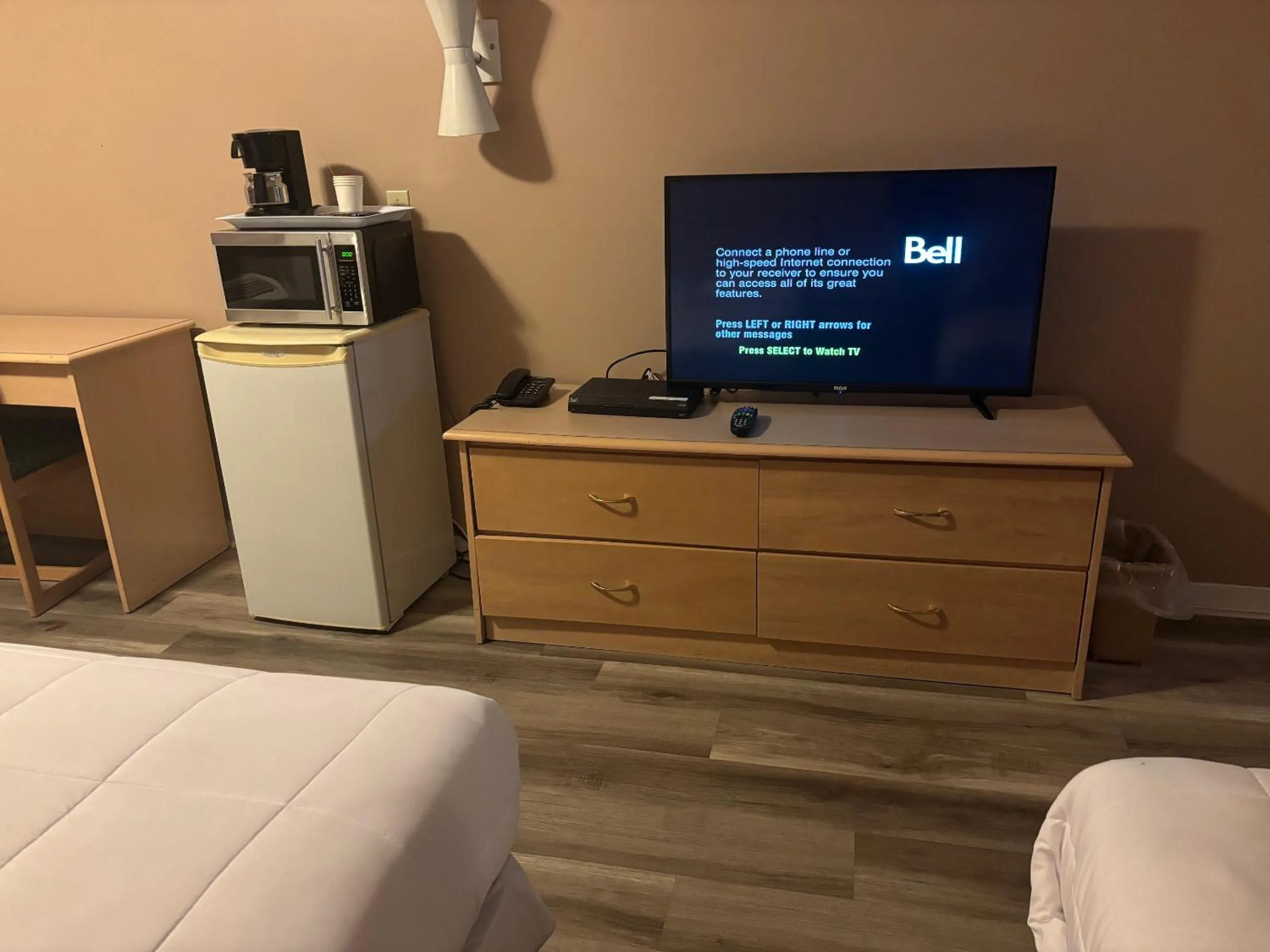 TV and multimedia, Bed in The Bridgewater Hotel