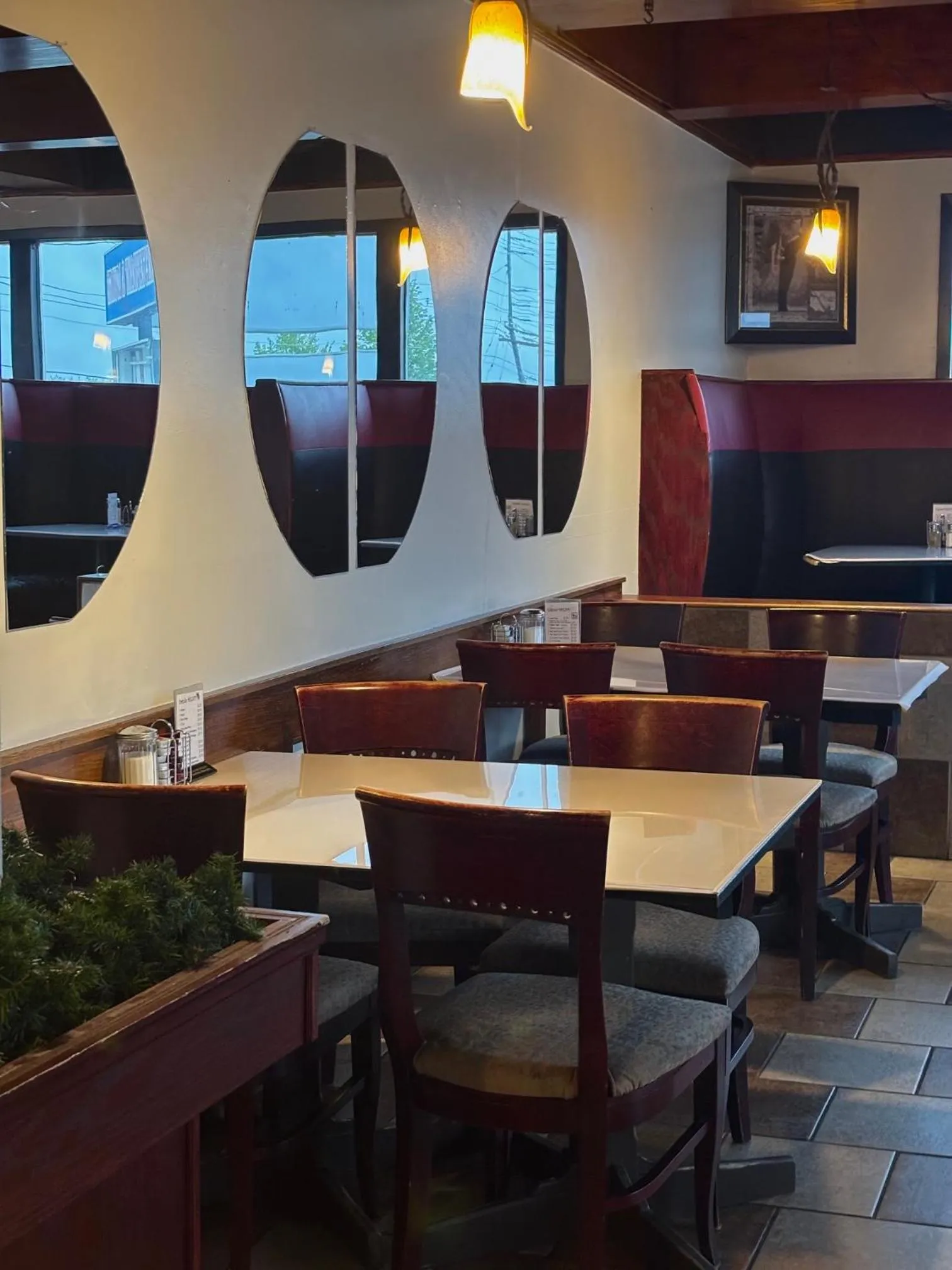 Restaurant/places to eat in The Bridgewater Hotel