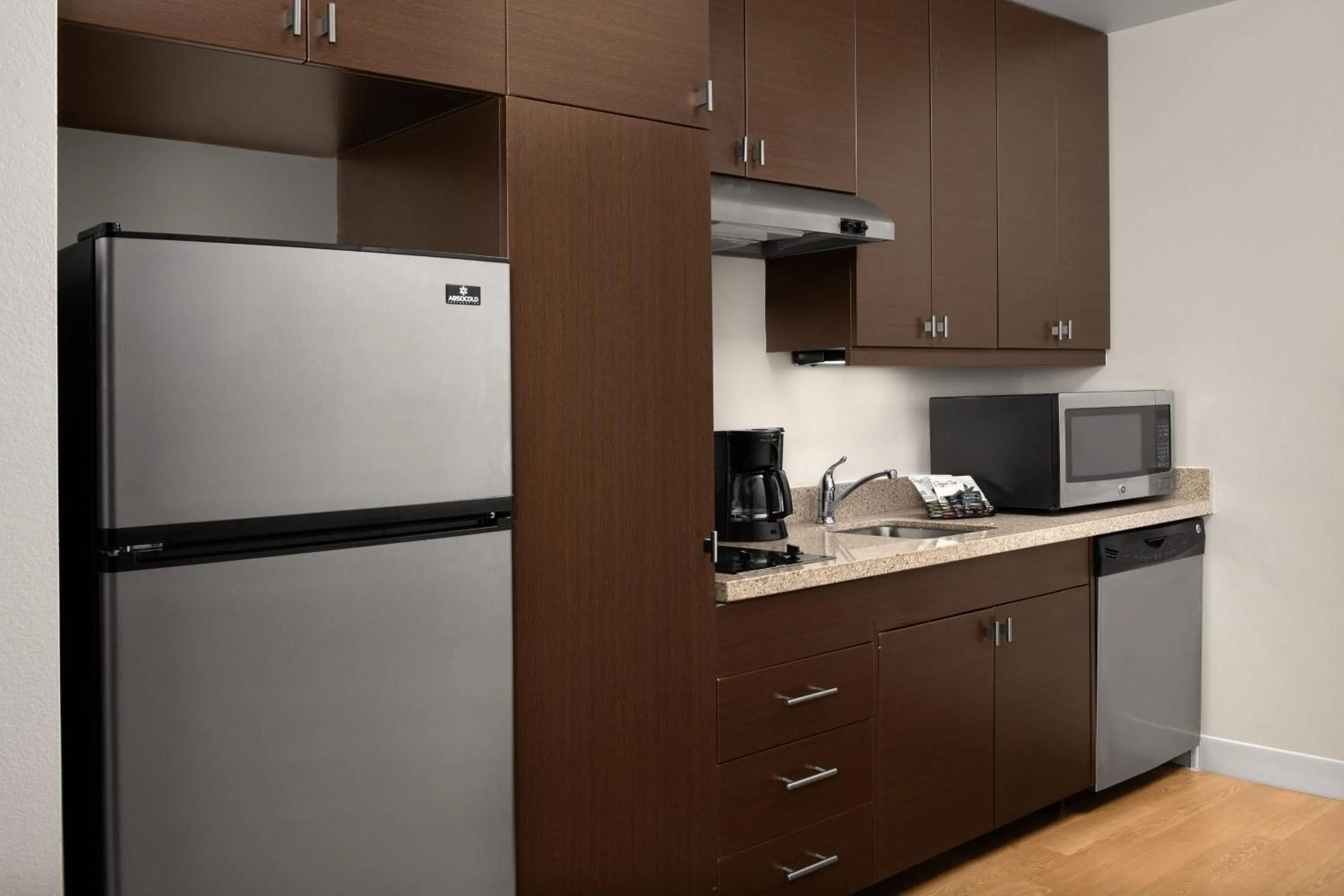Kitchen or kitchenette in TownePlace Suites by Marriott Cheyenne Southwest/Downtown Area