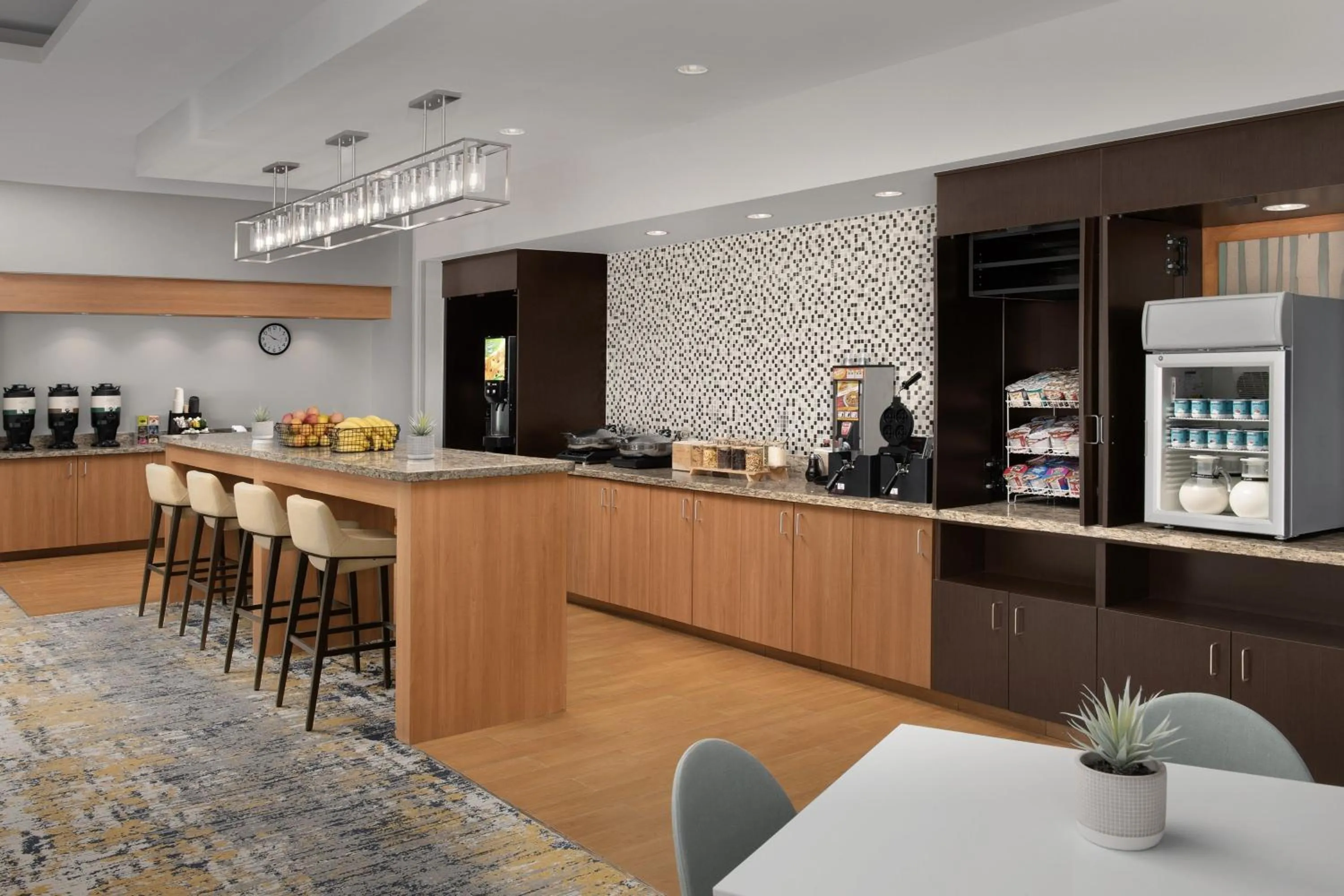 Breakfast in TownePlace Suites by Marriott Cheyenne Southwest/Downtown Area