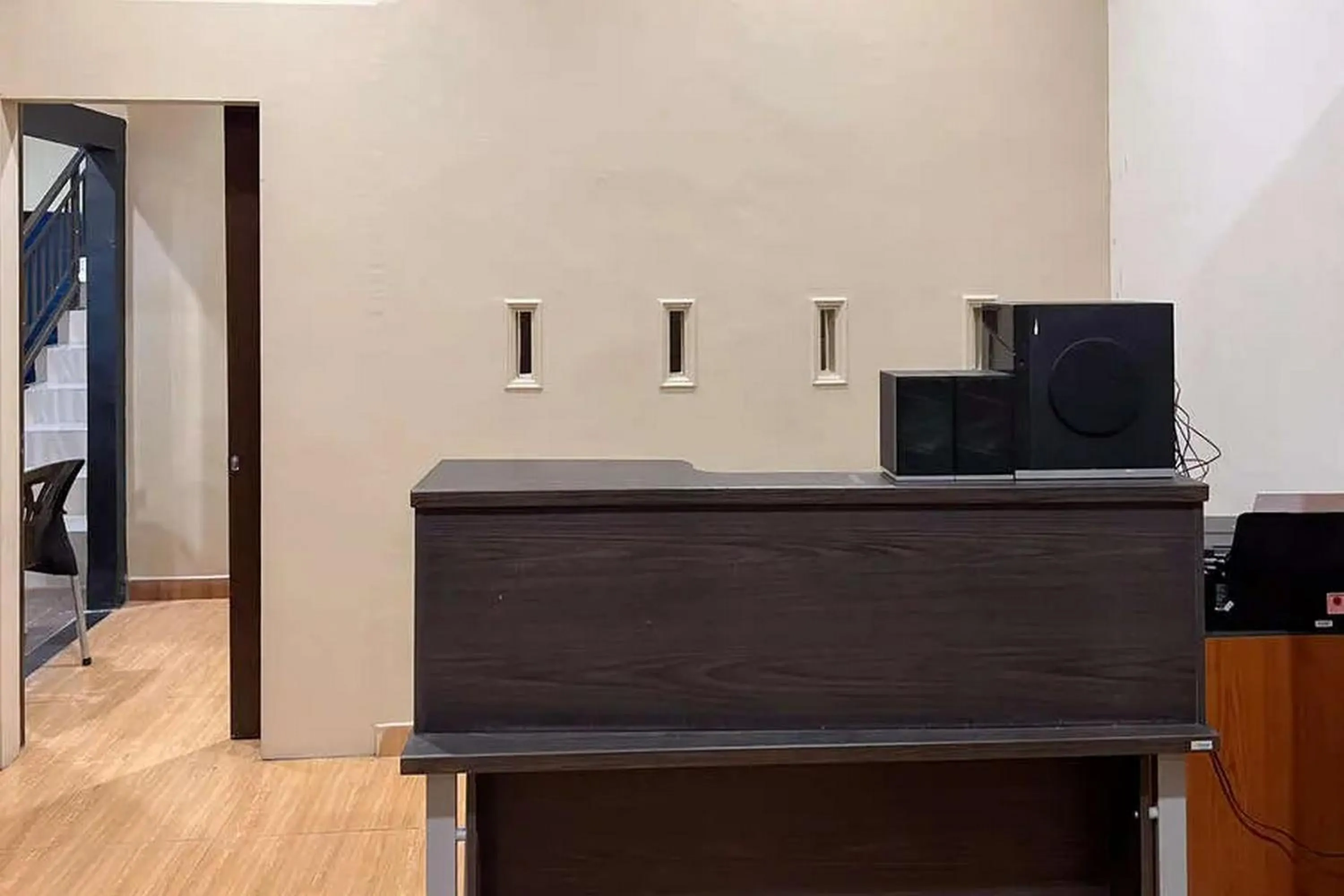 Lobby or reception in RedDoorz near Waterpark Citra Garden Medan