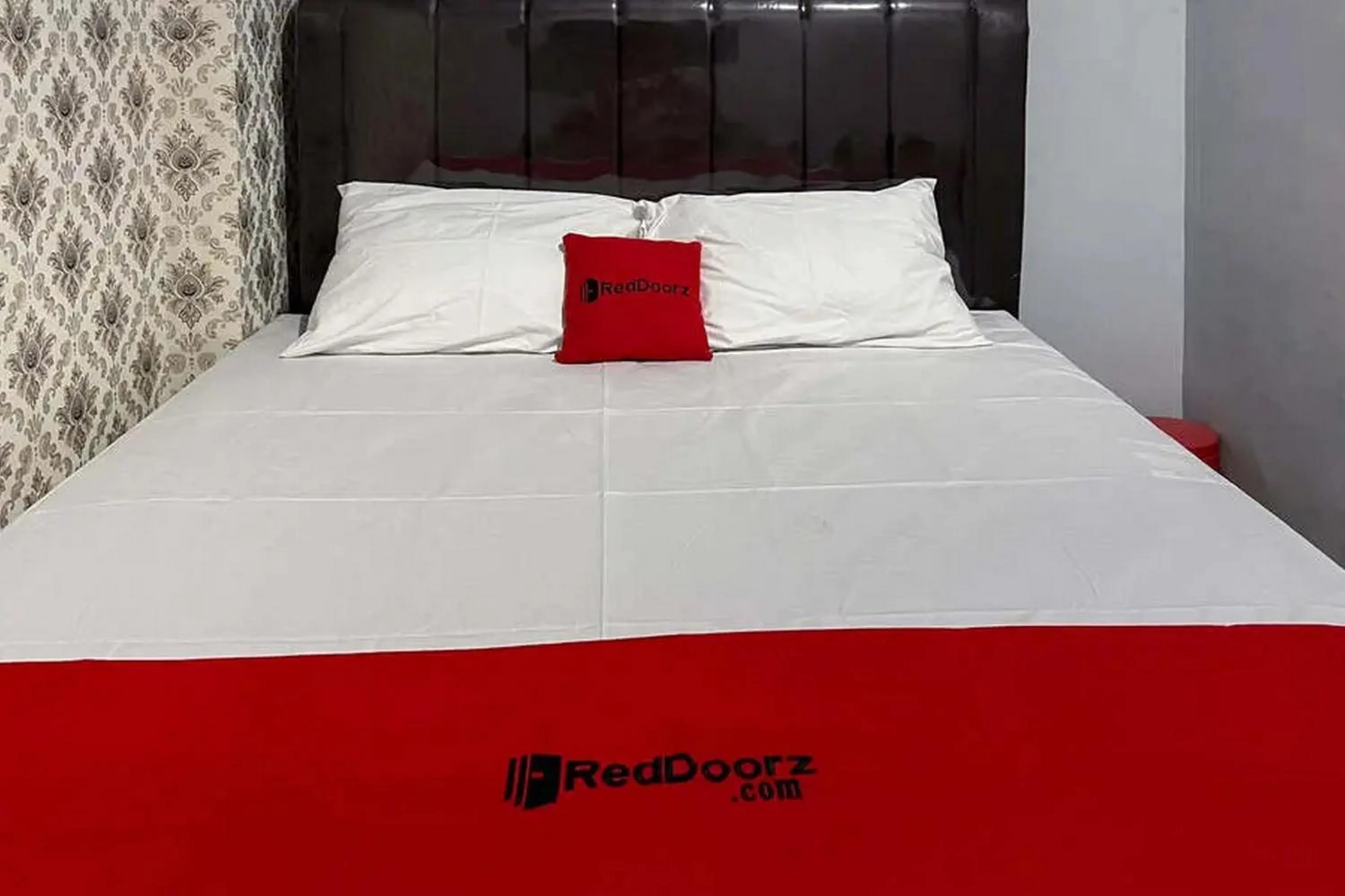 Bed in RedDoorz near Waterpark Citra Garden Medan