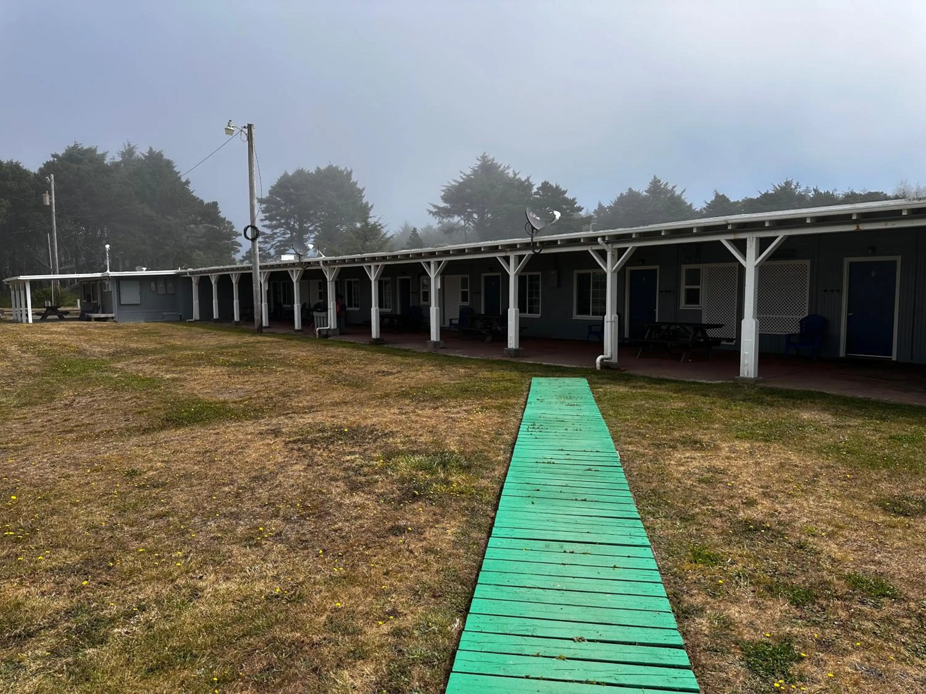 Balcony/Terrace in Tillicum Beach Motel - Formerly Deane's Oceanfront Lodge