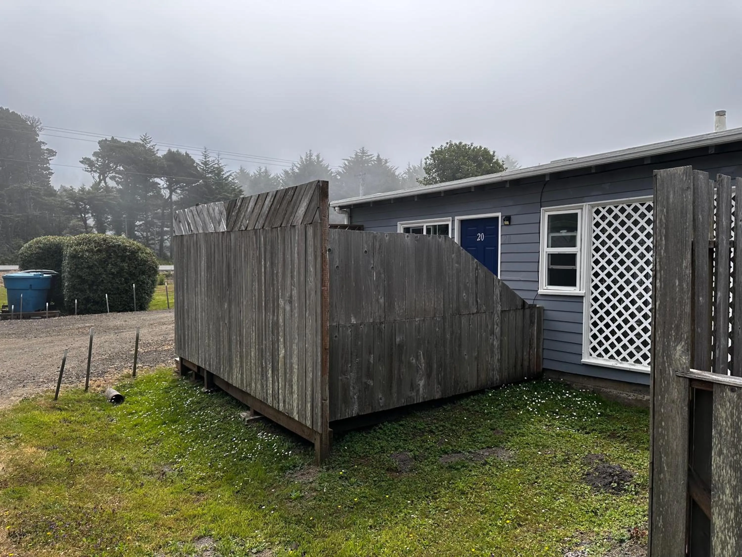 Balcony/Terrace in Tillicum Beach Motel - Formerly Deane's Oceanfront Lodge
